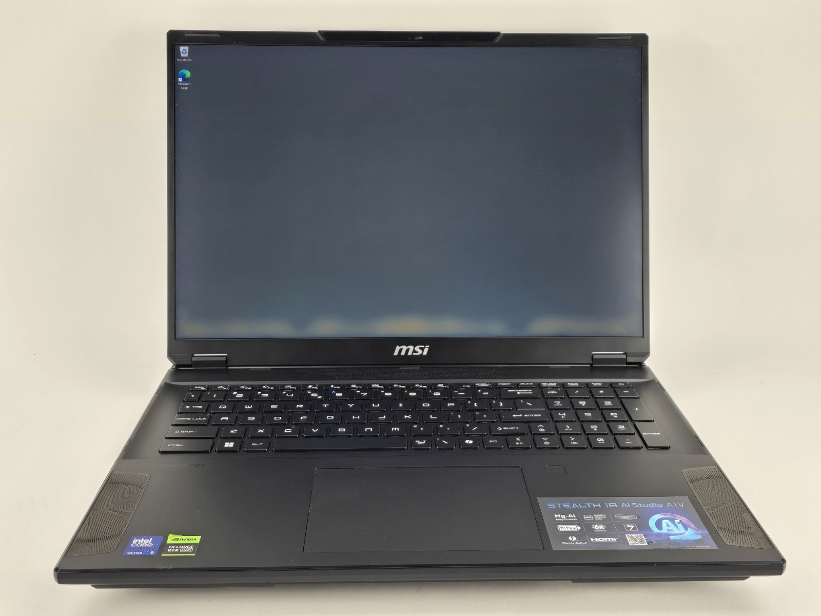MSI Stealth 18 AI Studio 18″ UHD+ Ultra 9 185H 32GB 1TB RTX 4080 – Used – READ