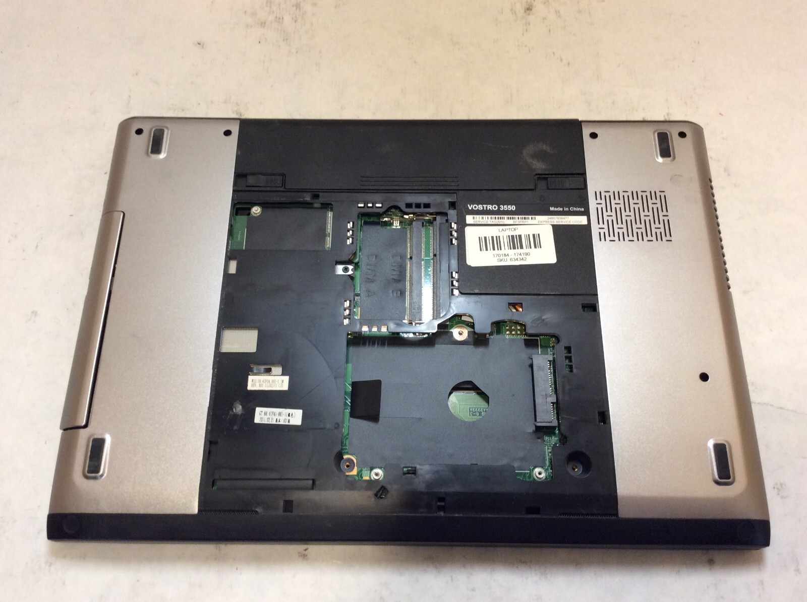 Dell Vostro 3550 Laptop 15″ Intel Core i3 2nd Gen READ DESCRIPTION -PP