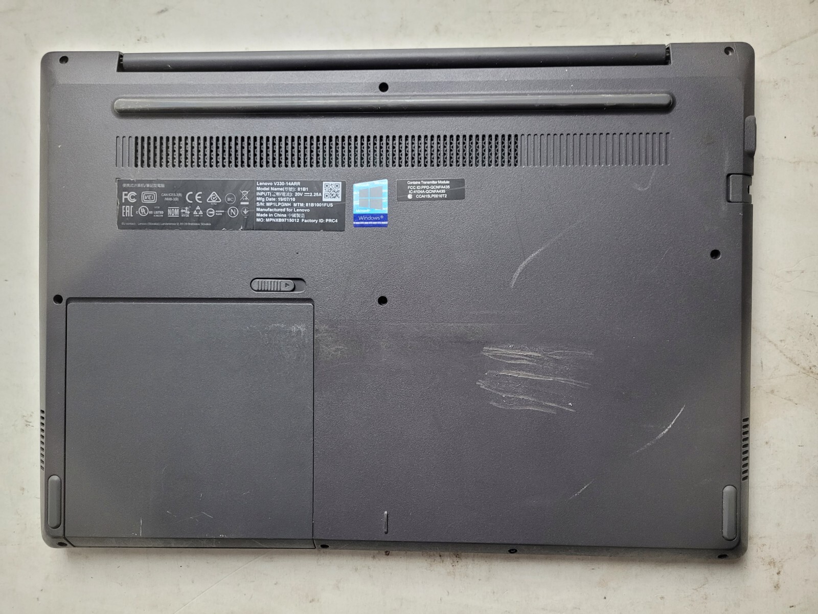Lenovo V330-14ARR w/AMD Ryzen 3 2200U, 4GB RAM, 14″ Laptop for Parts #2426