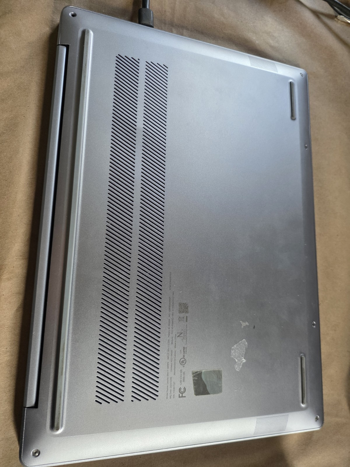 Lenovo Slim 7 14IRP8 14” (1TB SSD, Intel Core i7 13th Gen., 4.60GHz, 16GB Post