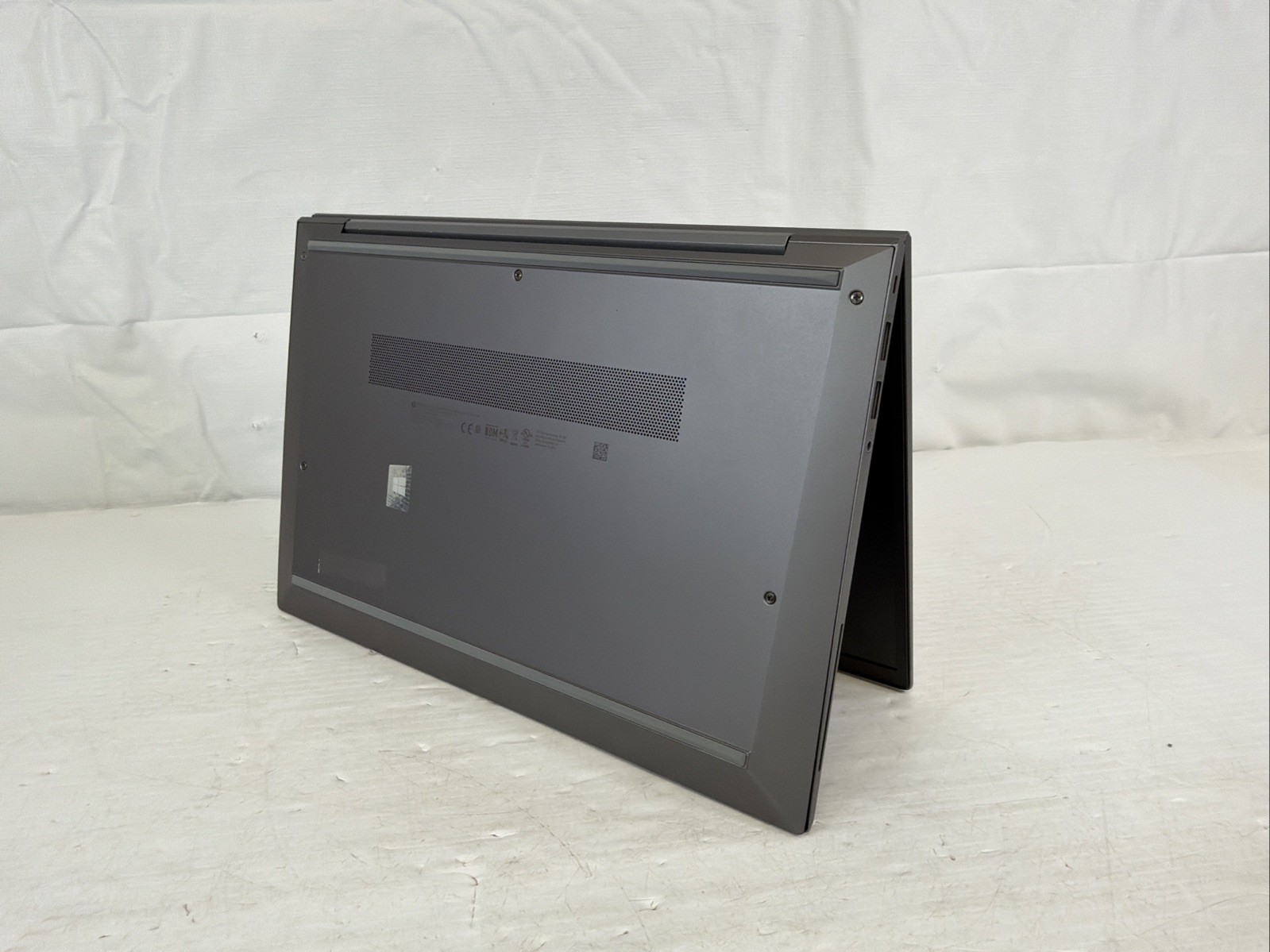 HP ZBook Firefly 14-inch G8 Core i5-1135G7@2.40GHz 16GB RAM NO SSD/OS Unit #4