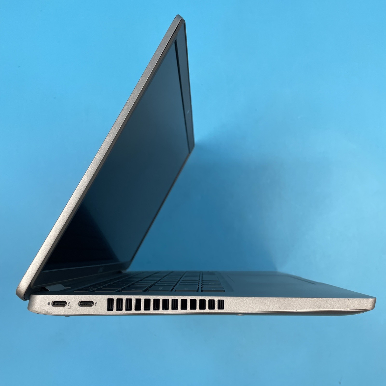 Dell Latitude 5420 | i5-1135G7 | 8GB RAM | 256GB SSD | WIN 11 PRO | 73% BATT