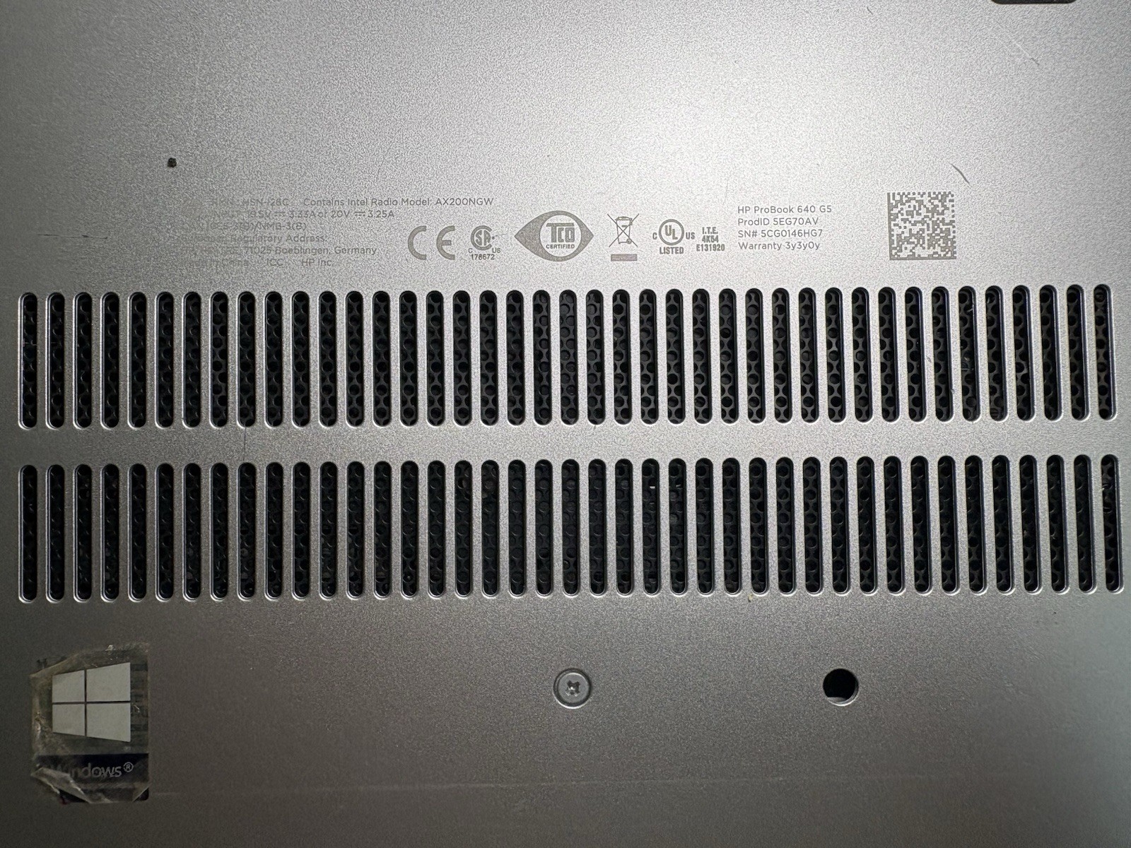 HP Probook 640 G5 14″ i7-8665U 1.9Ghz NO RAM NO OS NO SSD NVMe WIN 11 PRO