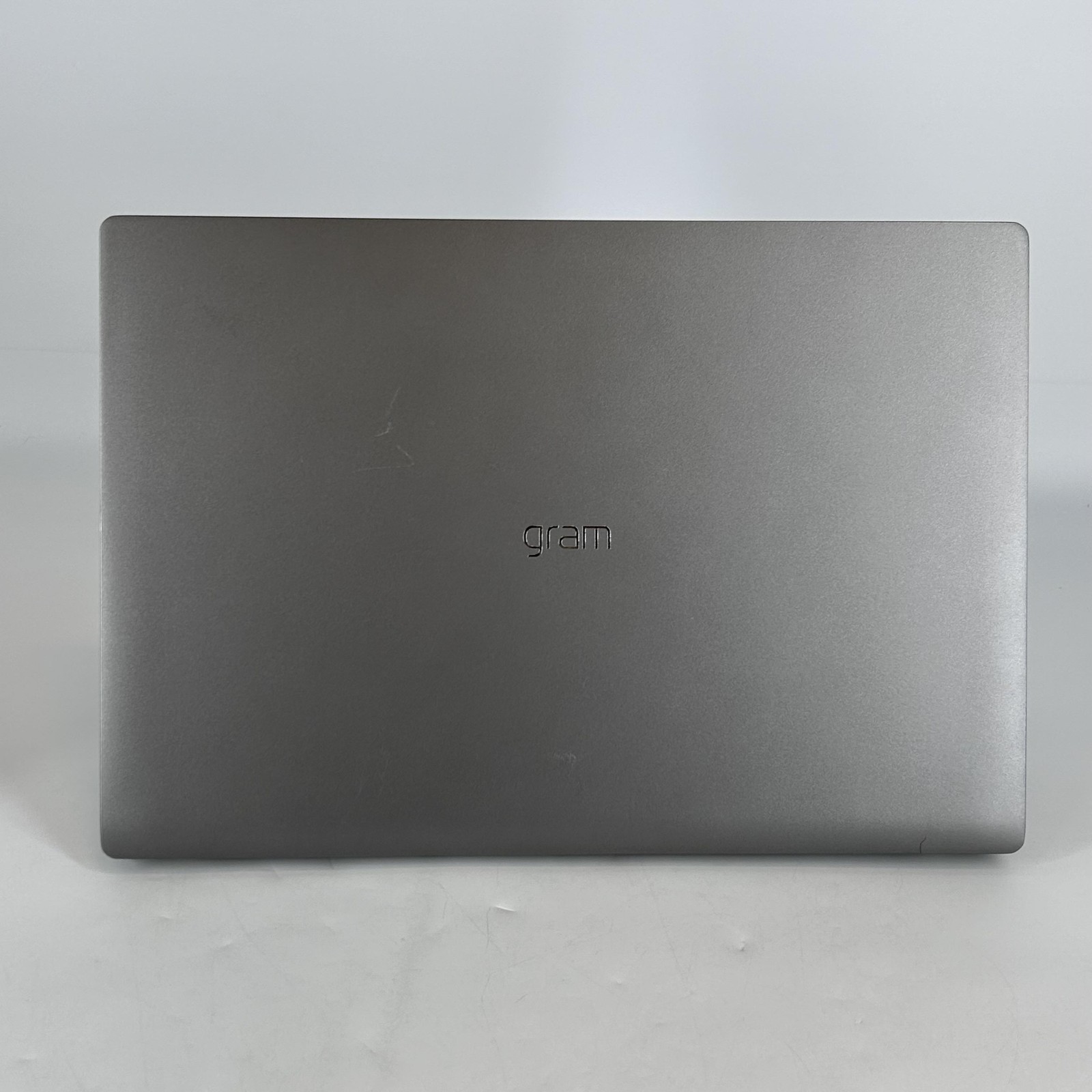LG Gram 17 Gray QHD+ i7-1065G7 1.30GHz 16GB RAM 512GB/512GB Good