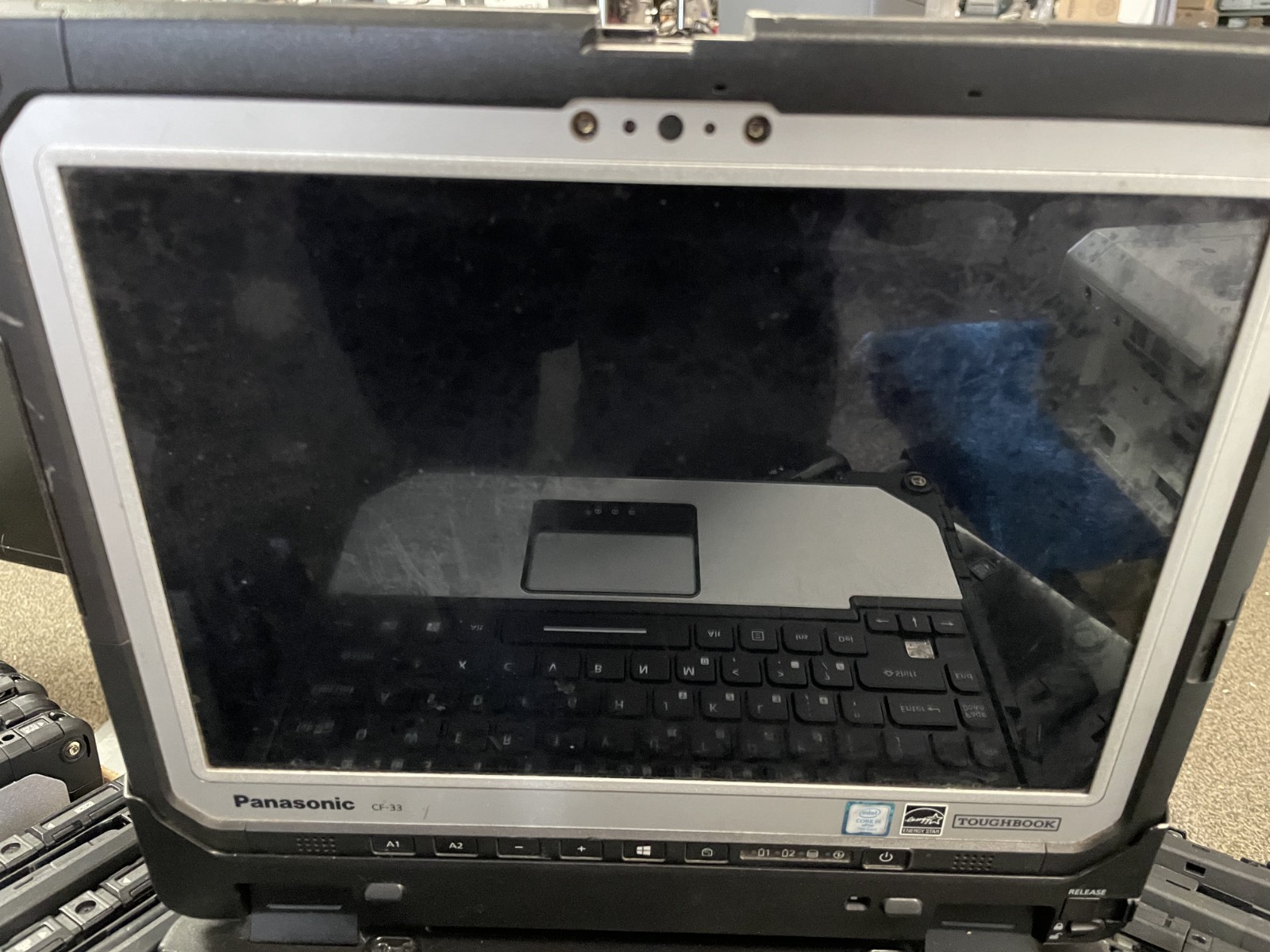 Panasonic ToughBook CF-33 i5-7300U 2.60GHz 8GB RAM 256GB SSD 2Battery No OS READ