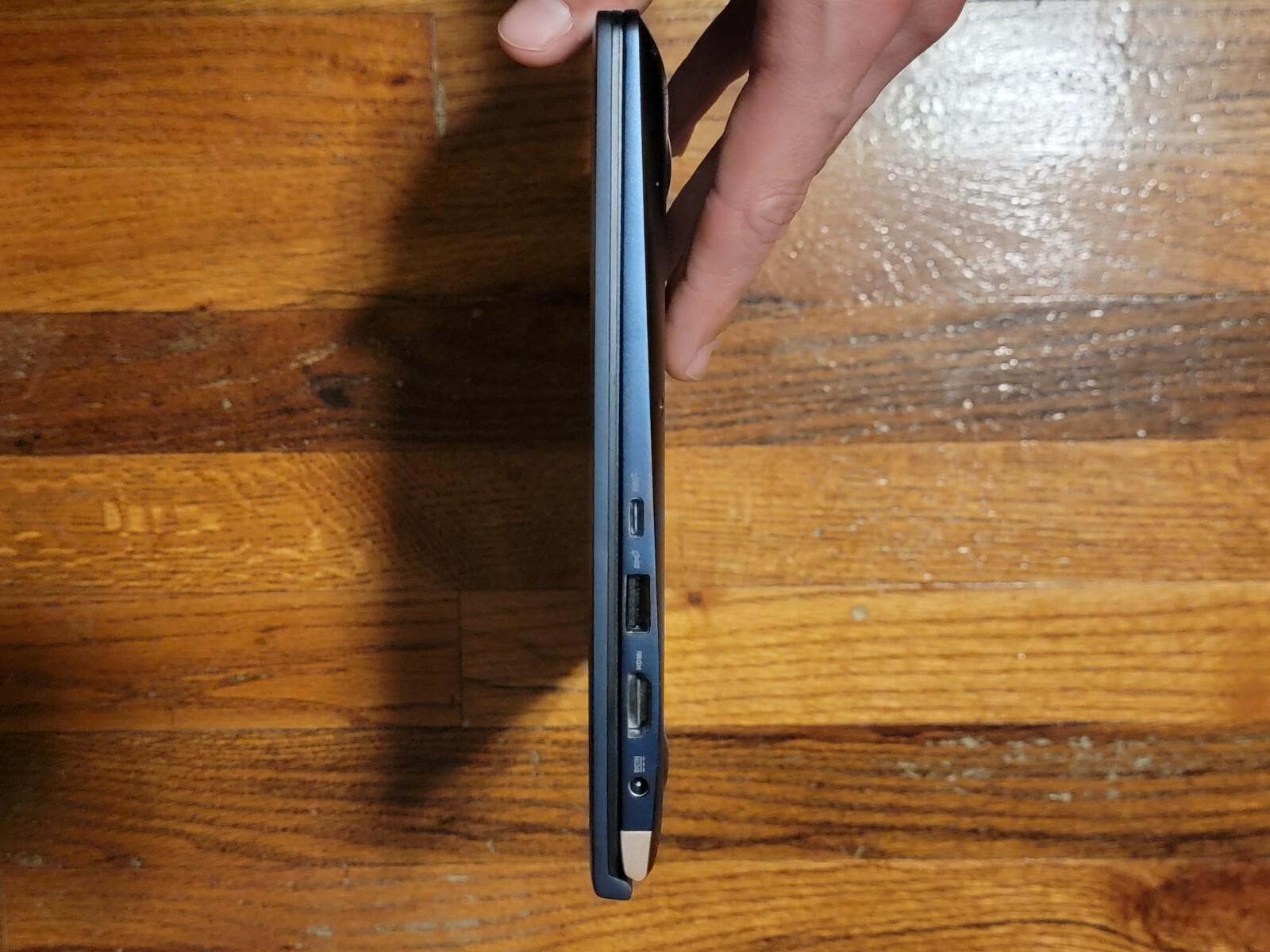 Asus ZenBook UX333F Intel Core i5-8265U 512GB Intel UHD Graphics 8GB RAM
