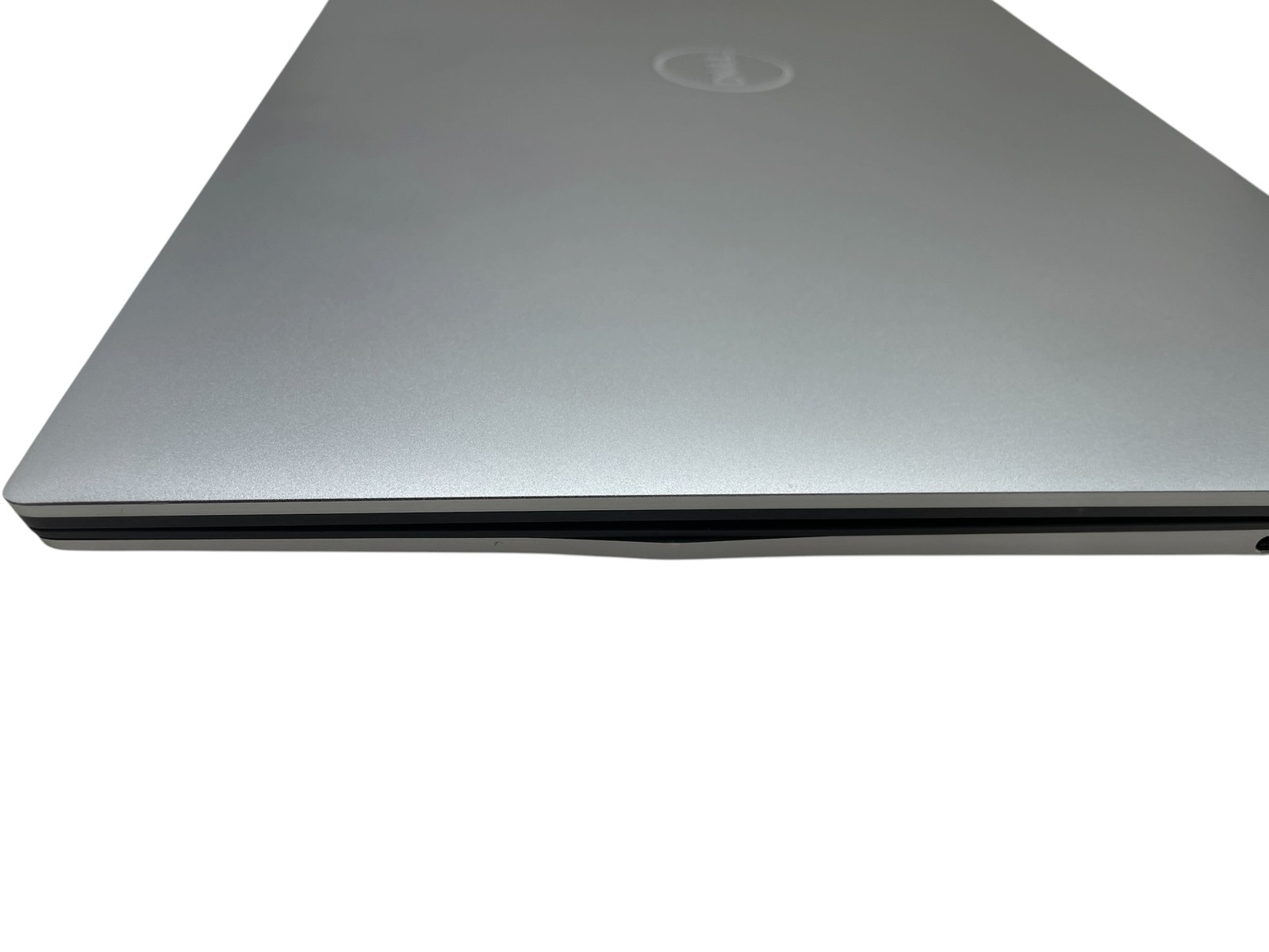 Dell Precision 5560 15″ – i7 2.5GHz – 8GB RAM – 512GB SSD – Grade D