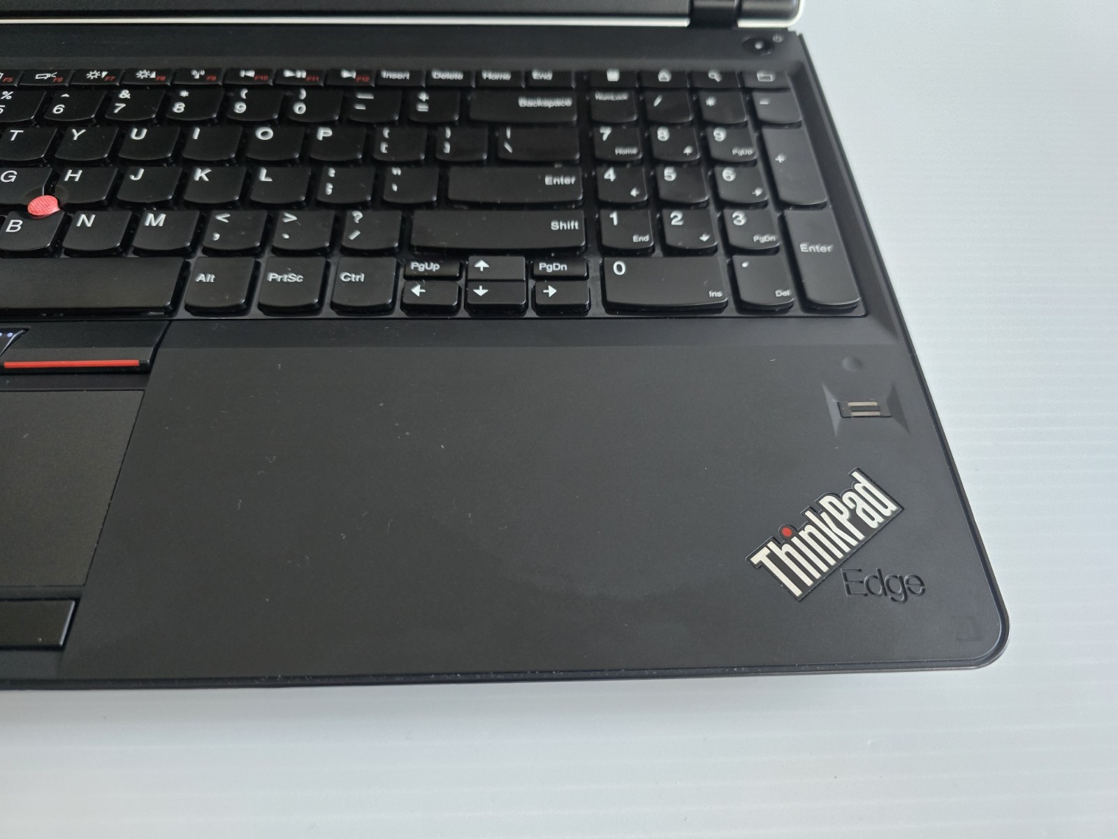 Lenovo ThinkPad E520 Laptop i3-2350M 4GB RAM 500GB HDD Win7 Pro No Batt/Charger