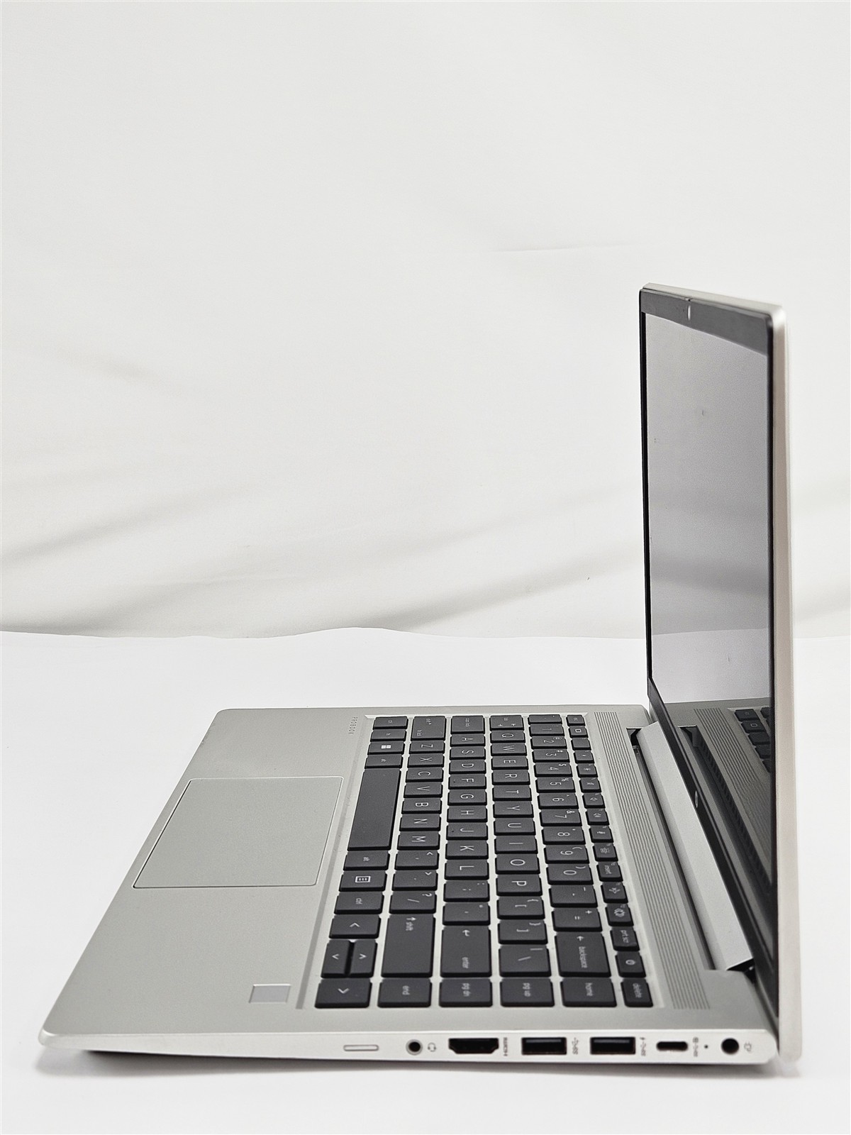 HP ProBook 445 G9 32GB No Storage AMD Ryzen 5 5625U 14″ Gigabit Ethernet