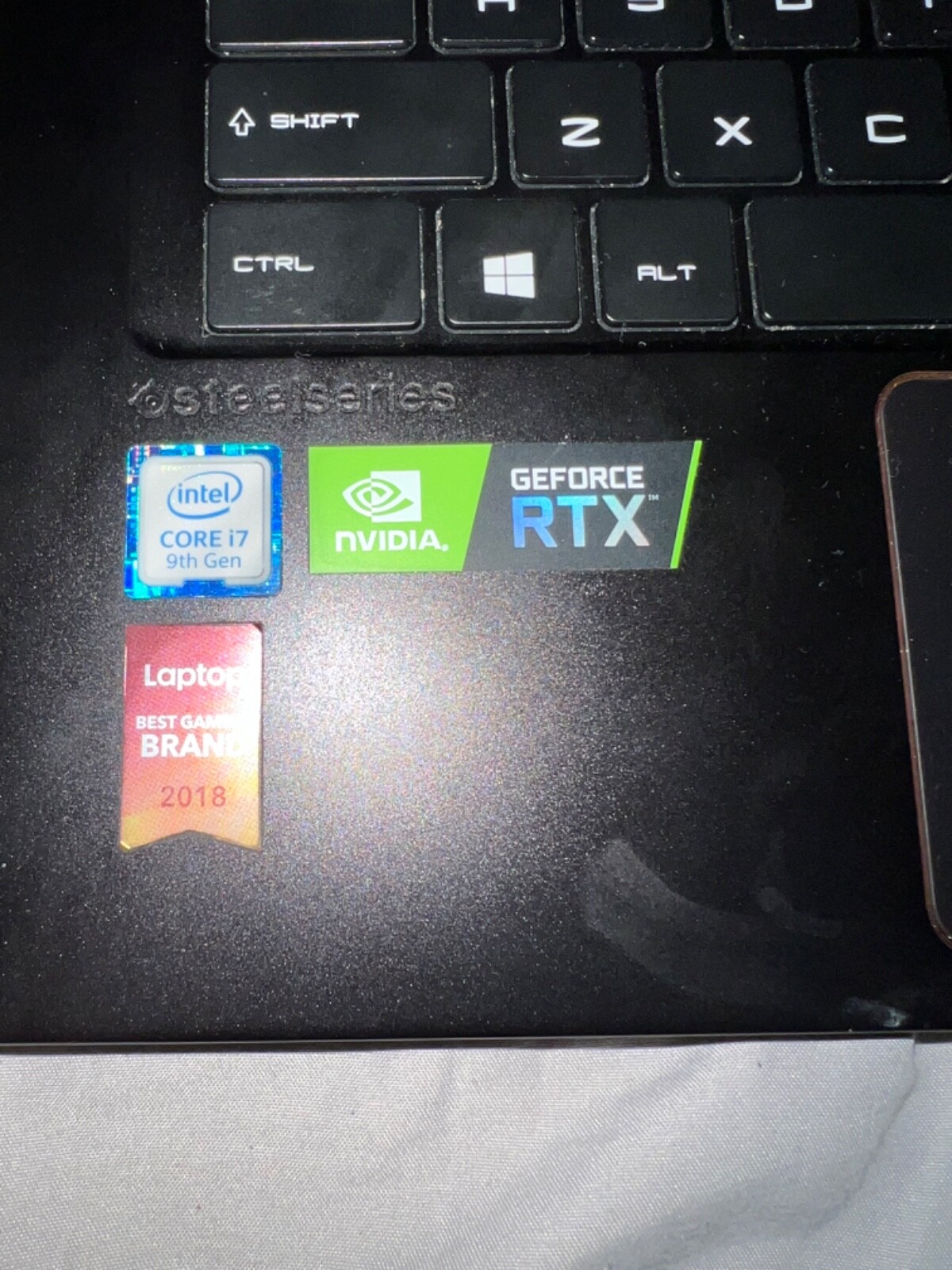 MSI GAMING SUPER THIN LAPTOP RTX 2080