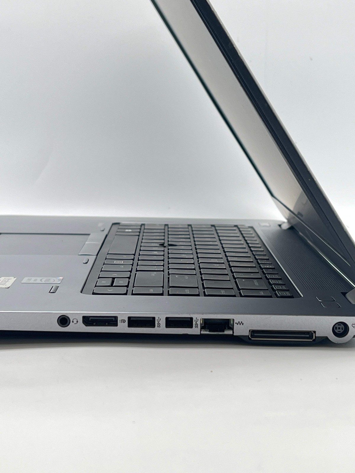 HP EliteBook 850 G1 15.6″ i5-4200U 4GB RAM 128GB SSD – For Parts