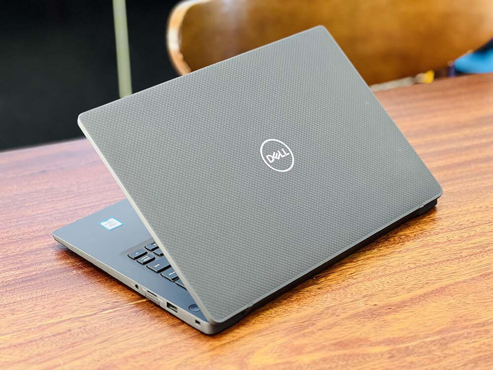 Dell Latitude 7400 Laptop PC – 14″ FHD LCD, i7-8665U, 32GB RAM, 256GB SSD, Win11