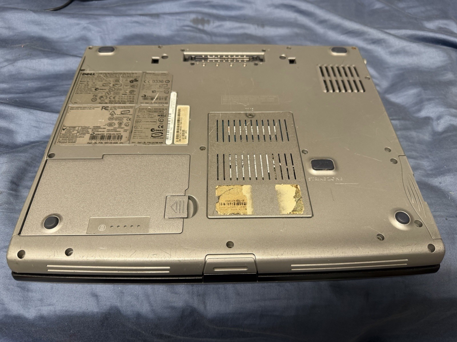 Dell Latittude D520 Business Laptop Computer