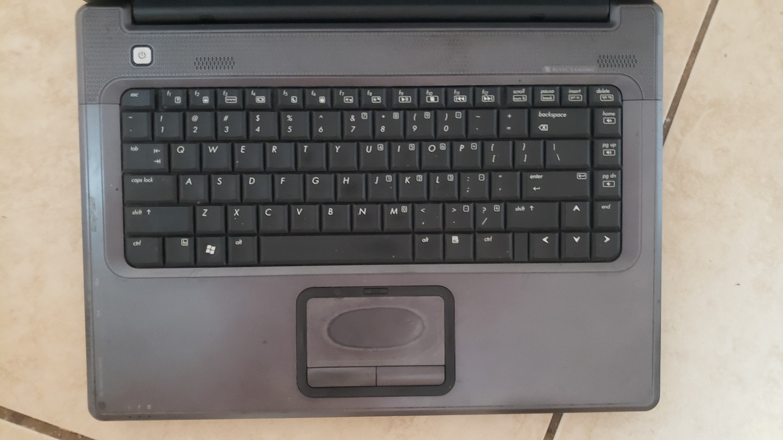 BROKEN Compaq Presario F700 Laptop AMD Athlon Dual Core Memory Parts Repair Only