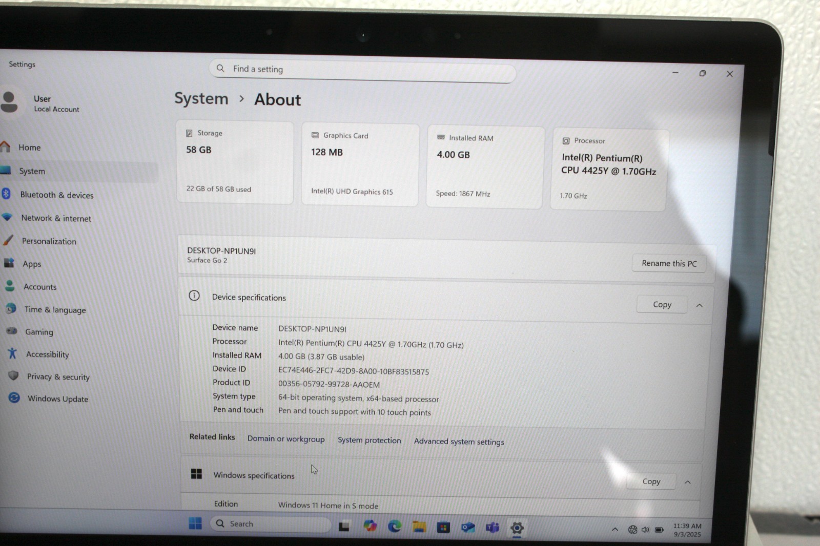 Microsoft Surface Go 2 64GB 4GB Ram Intel Gold Processor With Keyboard
