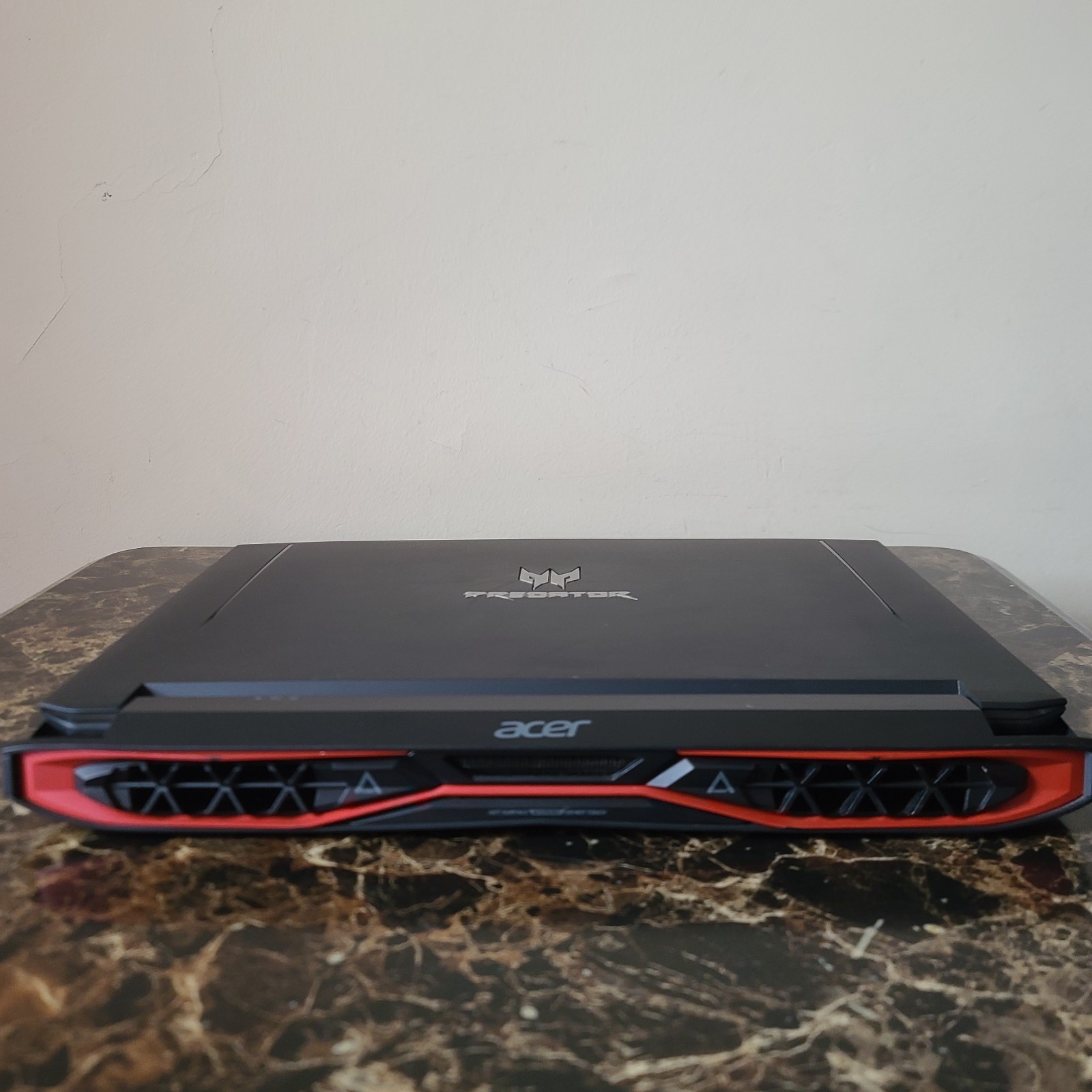 PREDATOR G9-593 GAMING LAPTOP CORE i7-7700HQ 8GB RAM GTX 1060