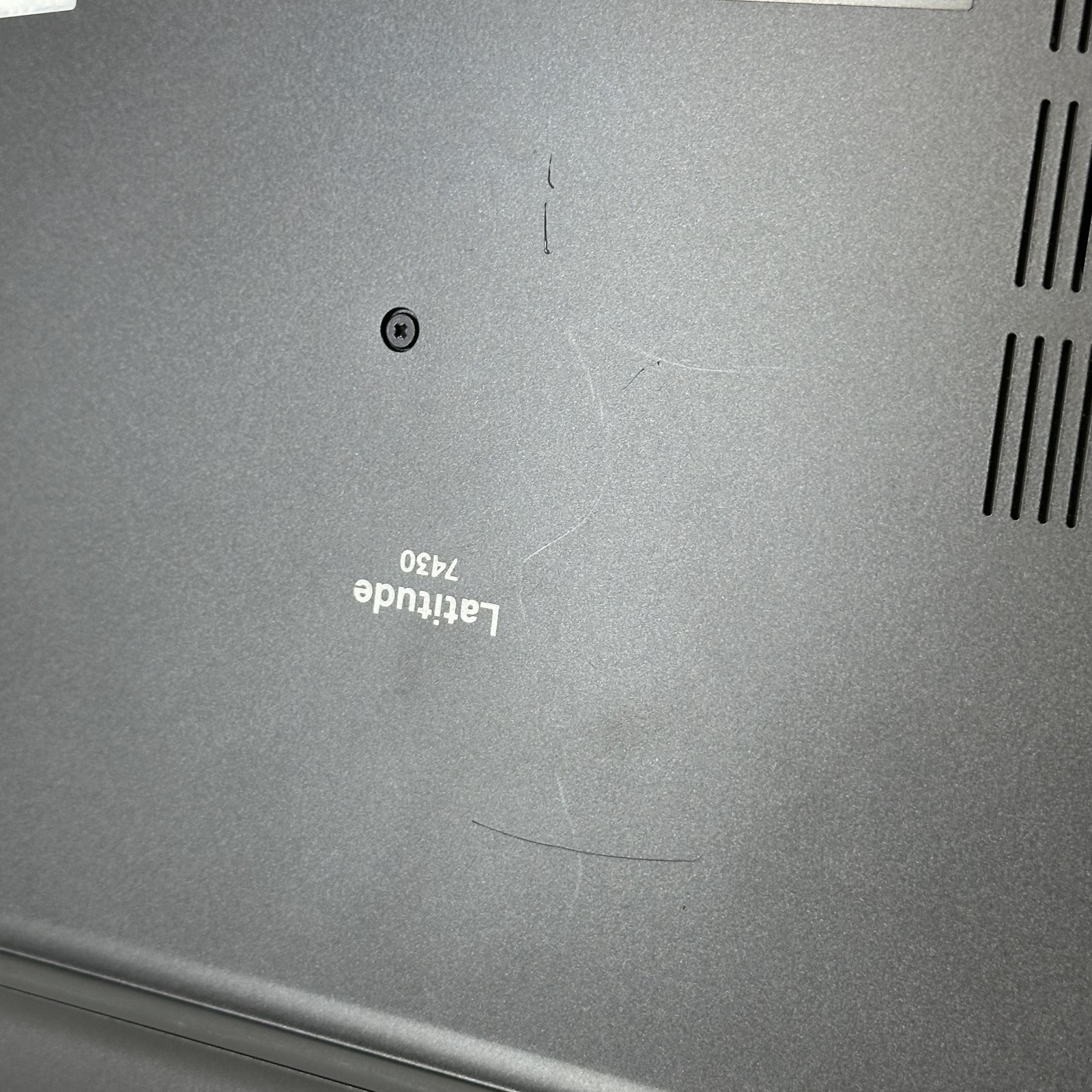 Dell Latitude 7430 14 FHD TOUCH 2.2 GHz i7-1270P 16GB 256GB SSD RAM ISSUE