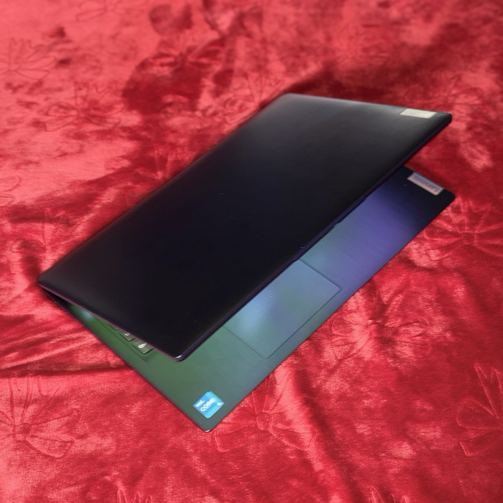 Lenovo Intel Core i5 Windows 11 Laptop Black Built-in Webcam Integrated Graphics