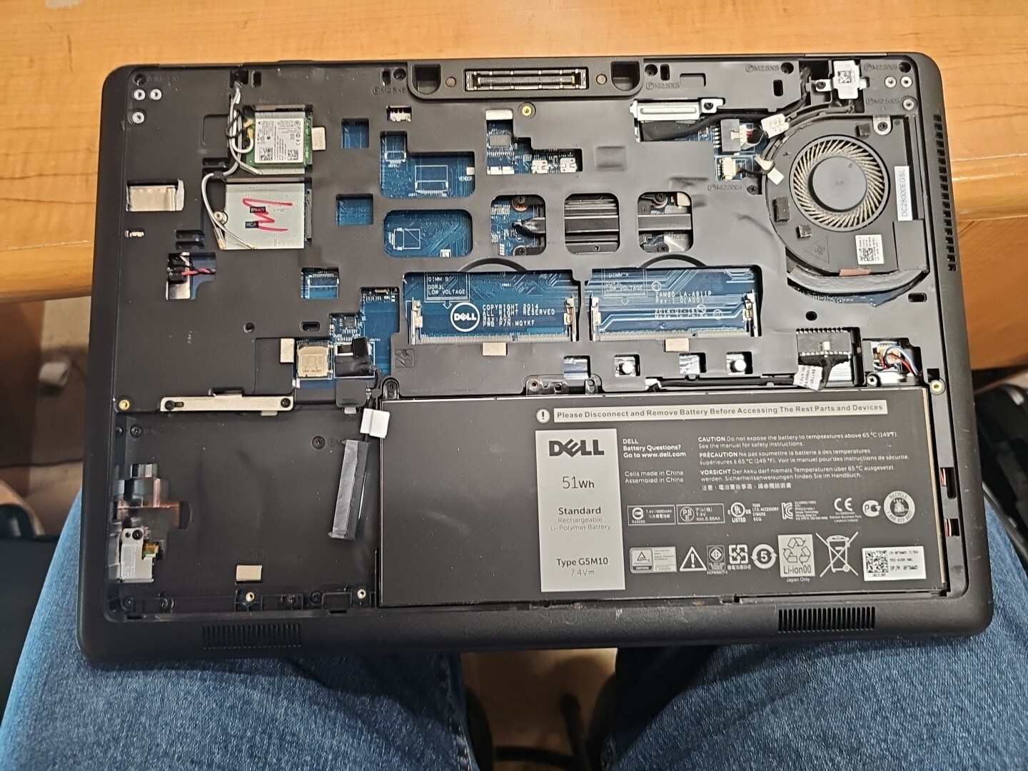 Dell Latitude E5550 Laptop 2.20GHz Core i5-5200U No RAM No HDD w/ Battery