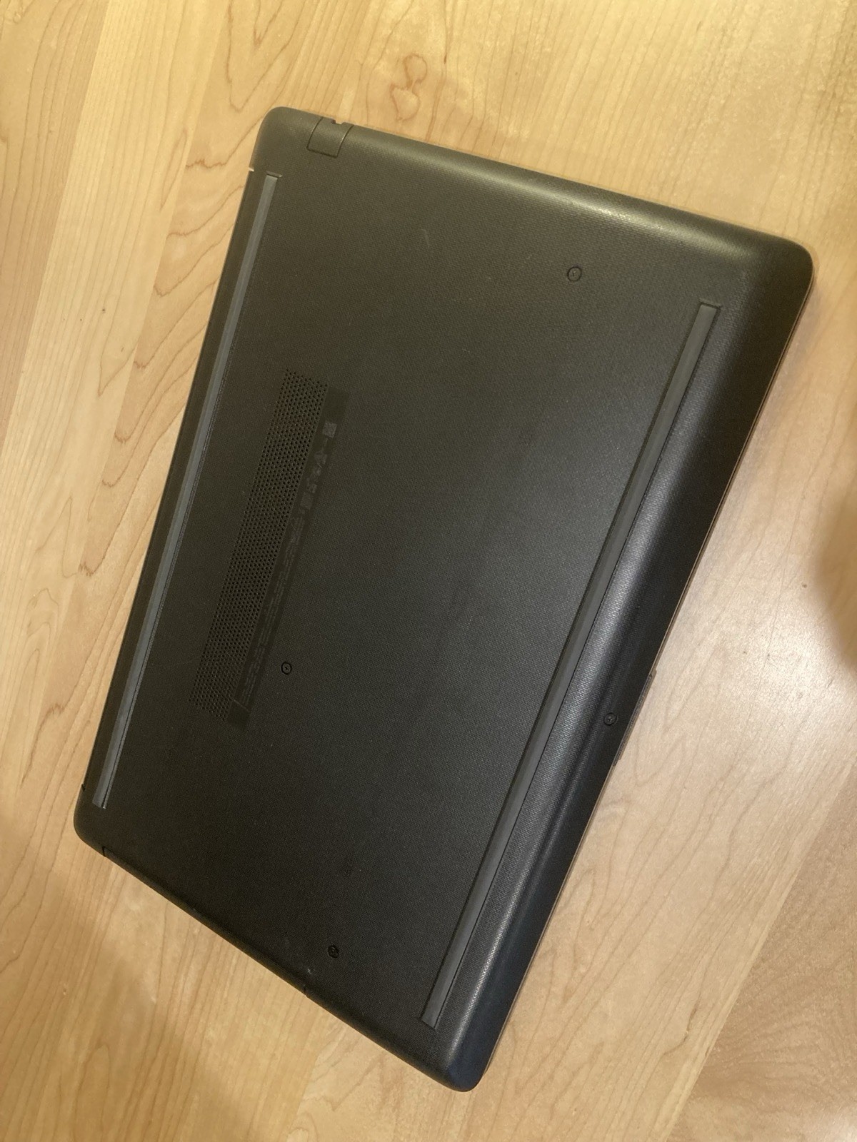 HP Notebook 15-db0xxx 14″ AMD A6-9225 4GB RAM Radeon R4 Black Used