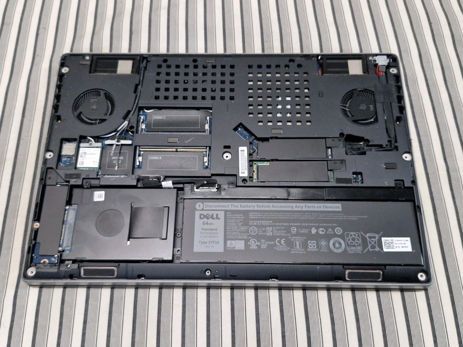 Dell Precision 7540 i9 9th Gen 15.6″ 2TB HDD No Charger Parts Repair