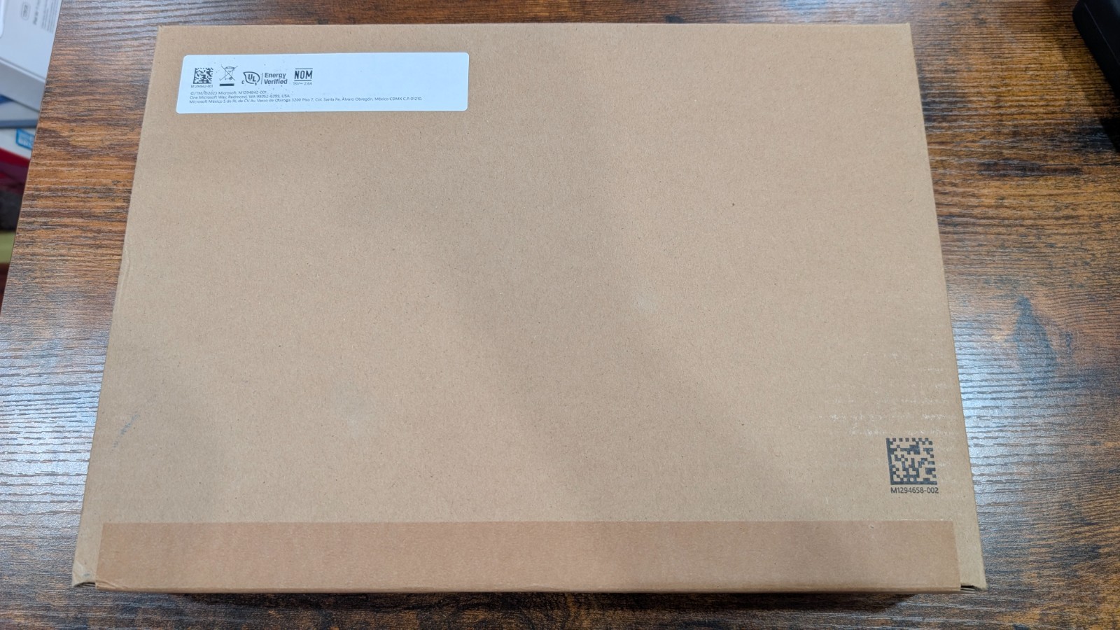 NEW Microsoft Surface Pro 10 13″ Intel Ultra 7 165U Model 2079 Warranty 10/2028