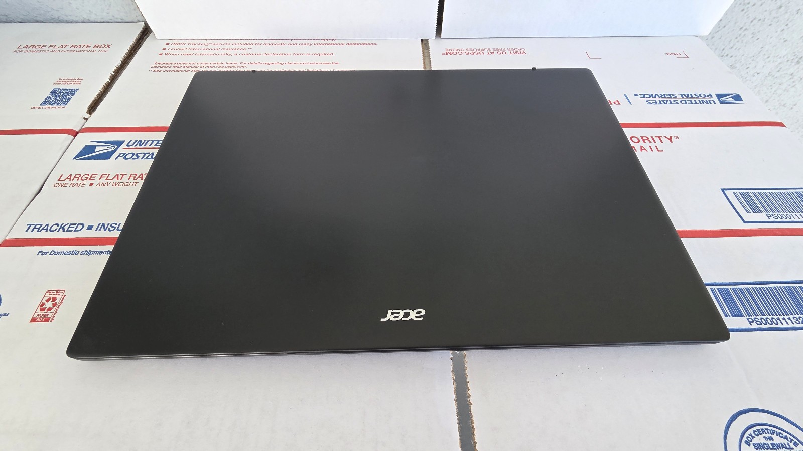 Acer Swift Edge 16″ OLED 4K Ryzen 7 AMD 16GB RAM 1TB SSD + Office 2021 Laptop