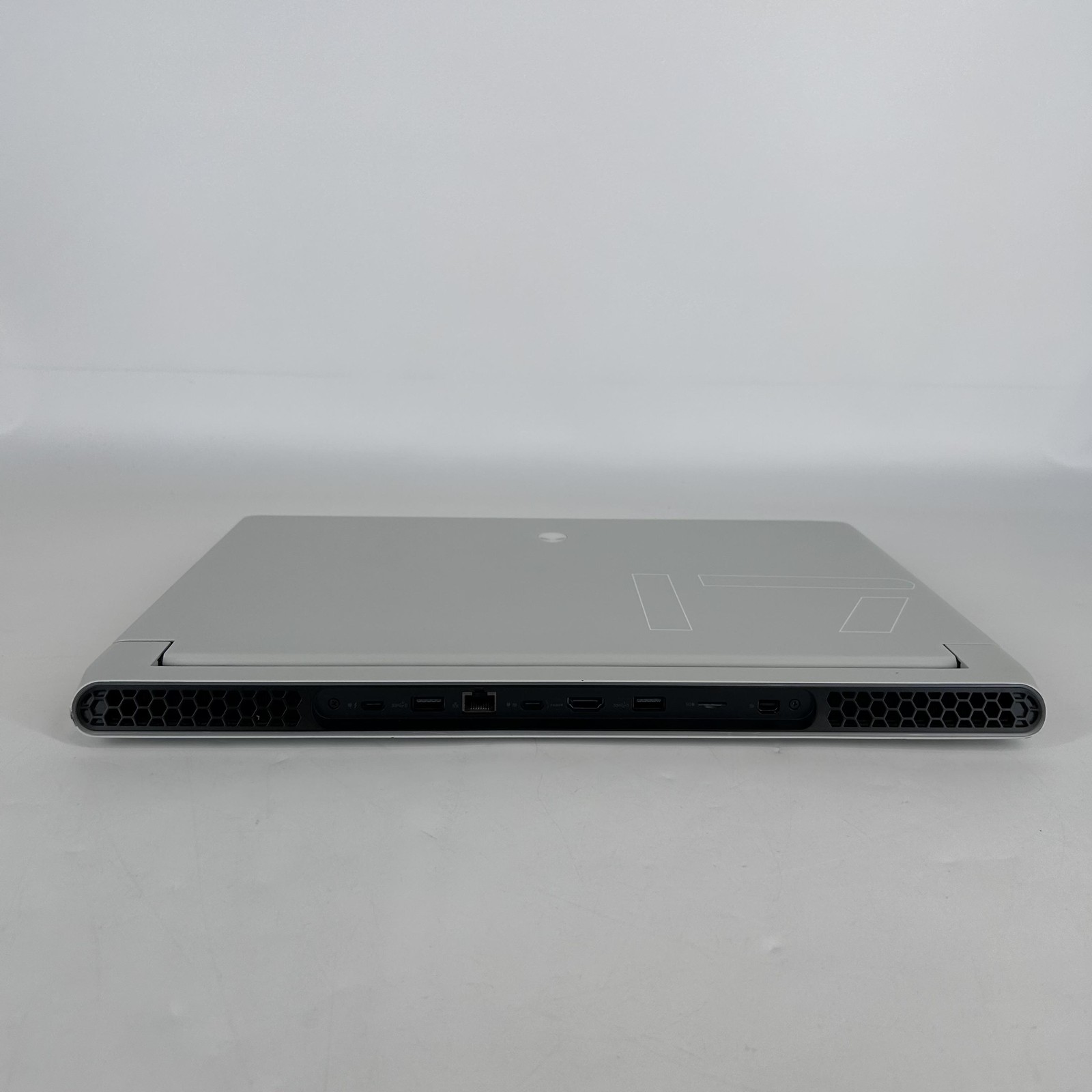 Dell Alienware X17 R1 360Hz FHD i7-11800H 2.30GHz 32GB 1TB RTX 3070 BENT FRAME