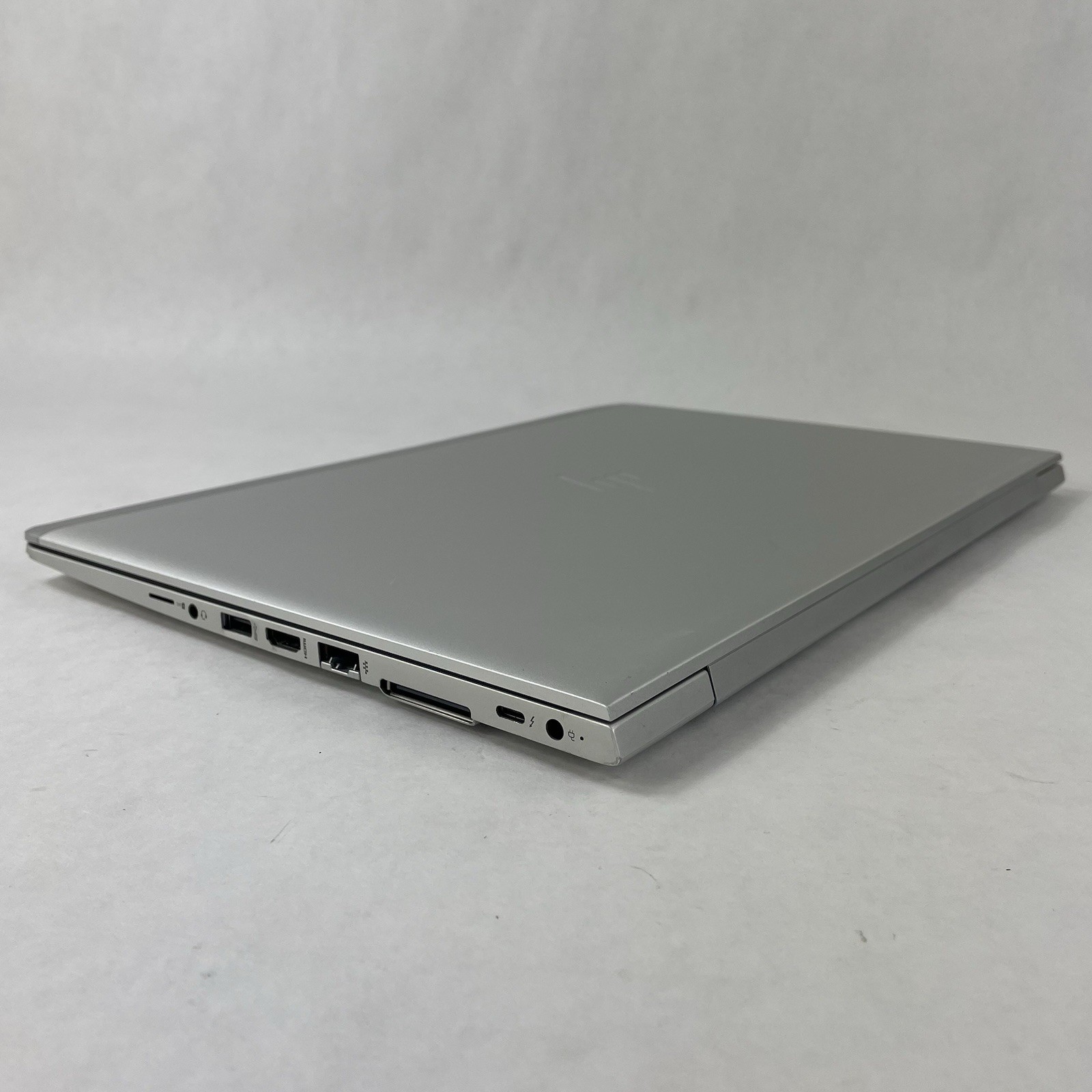 HP EliteBook 850 G6 15.6″ i7-8665U 1.90 GHz 8 GB RAM No SSD/OS/AC – Bad Corners