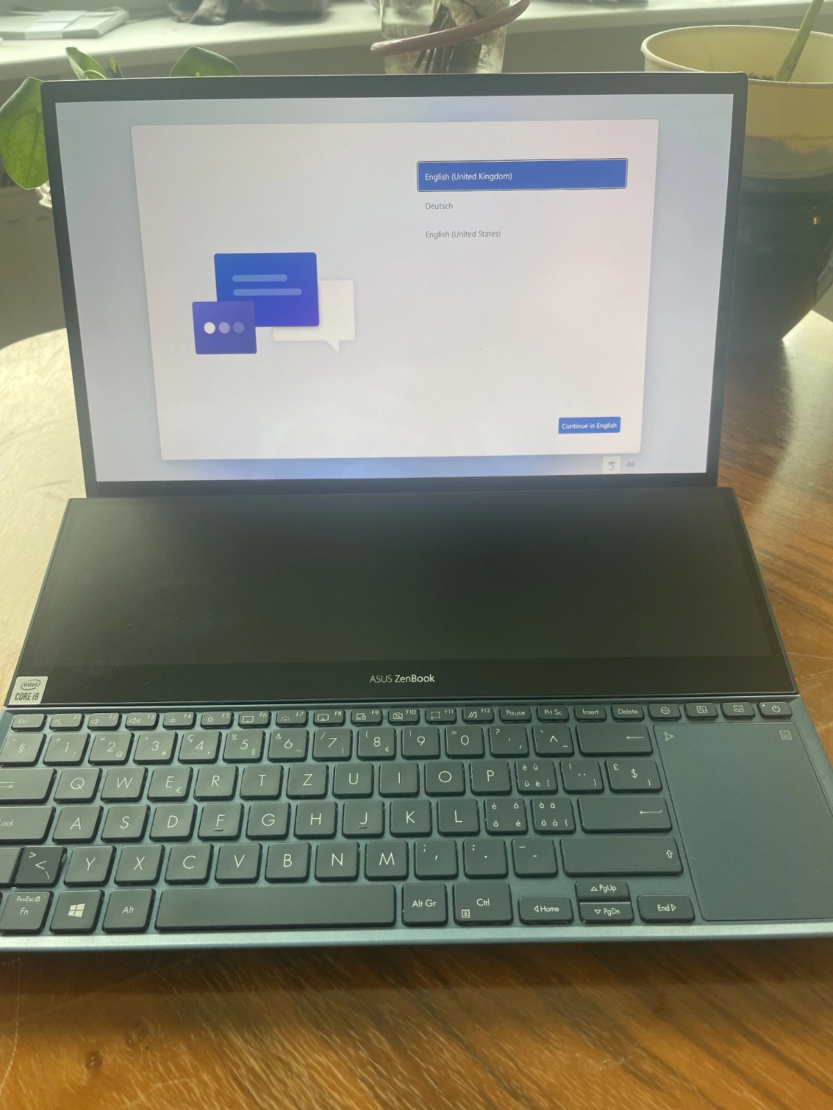 ASUS ZenBook Pro Duo 15 OLED | i9-10980HK | 32GB RAM | NVIDIA RTX 3070 |
