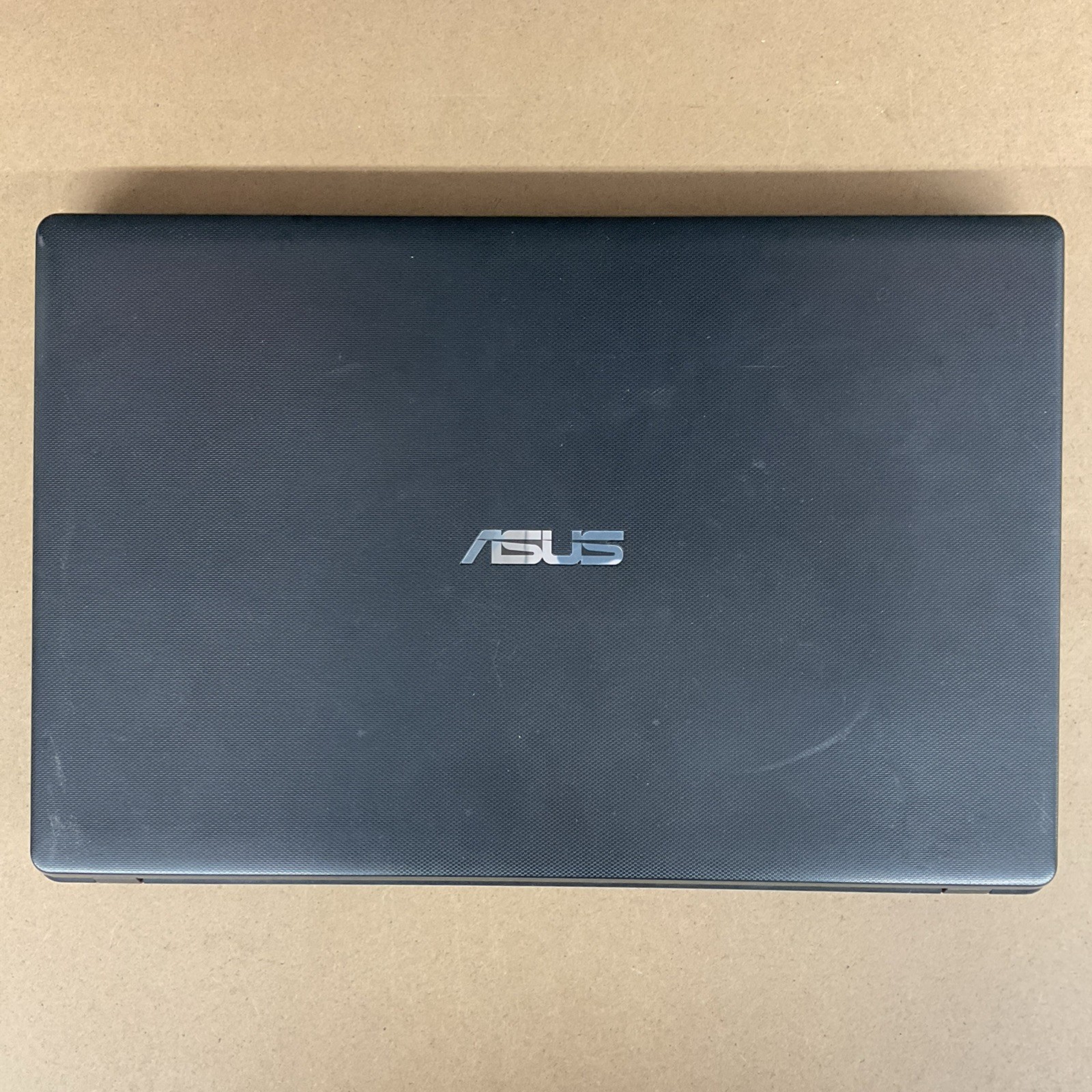 Asus X551C Notebook PC Laptop X551CA-HCL1201L – Untested Missing Screws