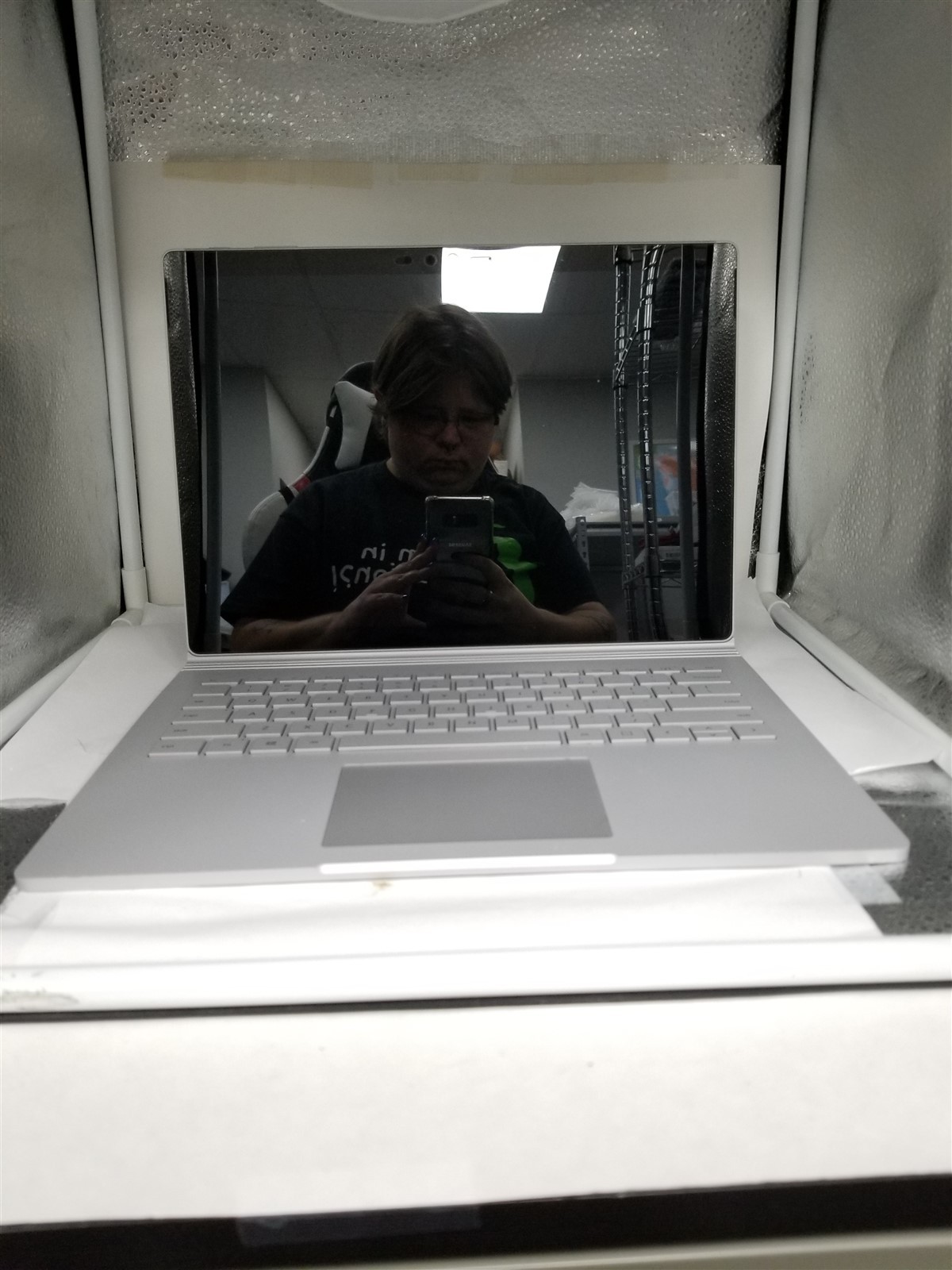 Microsoft Surface Book 2 Core i5 13.5″ 8GB/128GB Silver Details VD6182