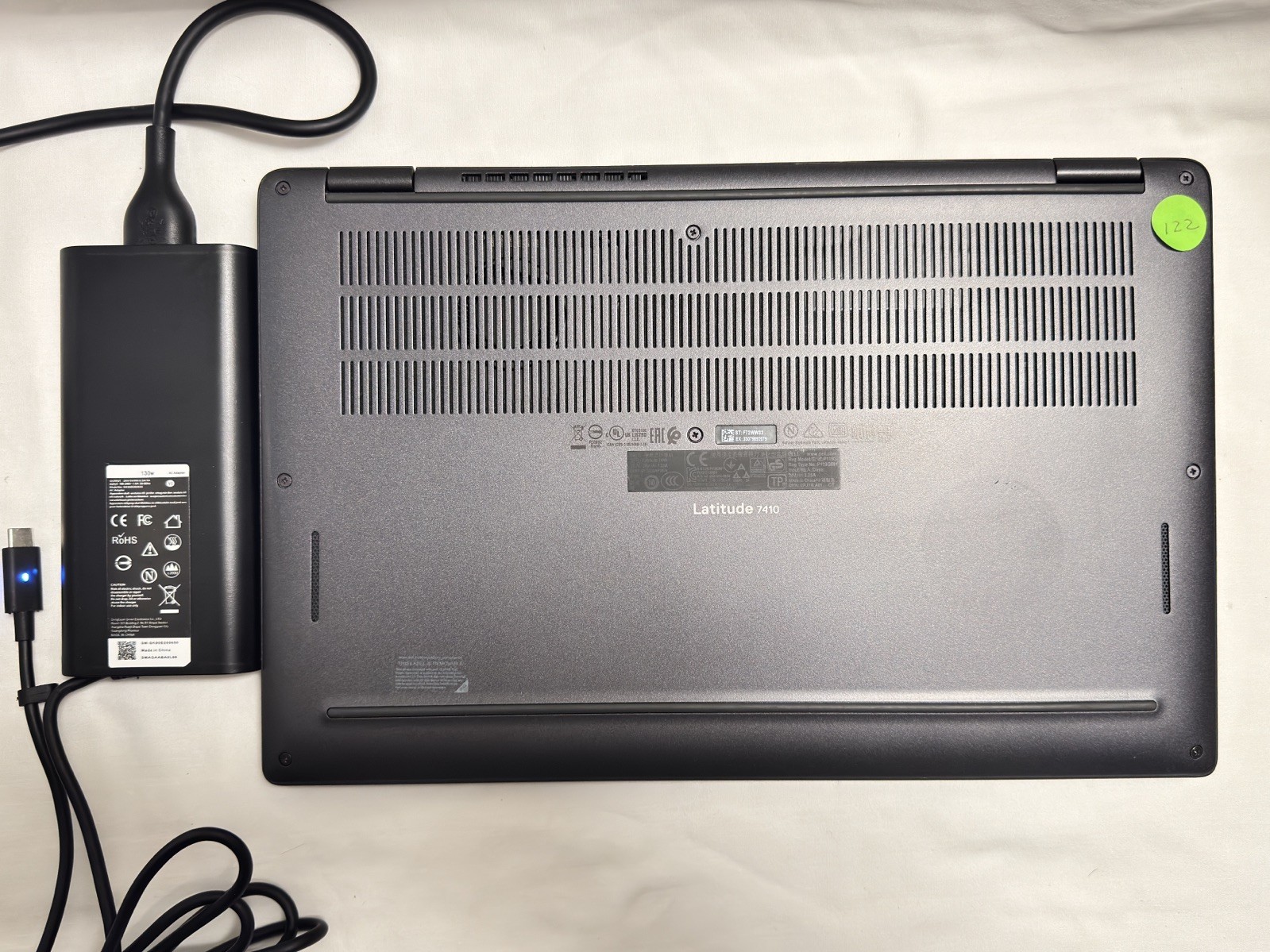 Dell Latitude 7410 14″ i7-10610U Gen 10 16GB 256GB SSD Win 11 Home Black