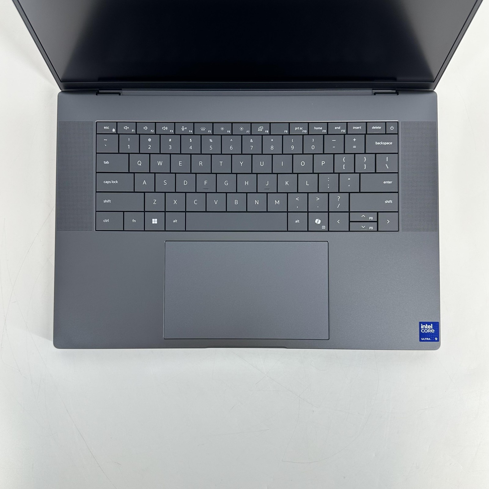 Dell Pro Max 16 Premium MA16250 FHD+ Ultra 9 285H 64GB 1TB SSD RTX PRO 3000