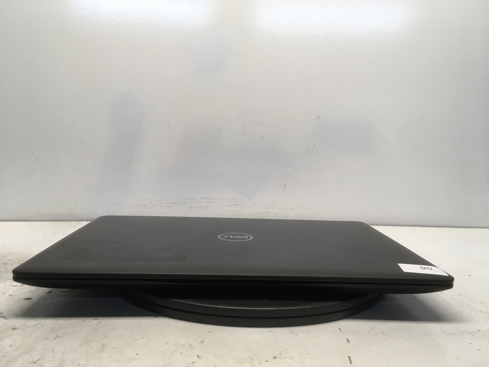Dell Latitude 3590 Intel i3-7130U 2.7GHz 8 GB NO HDD No Batt