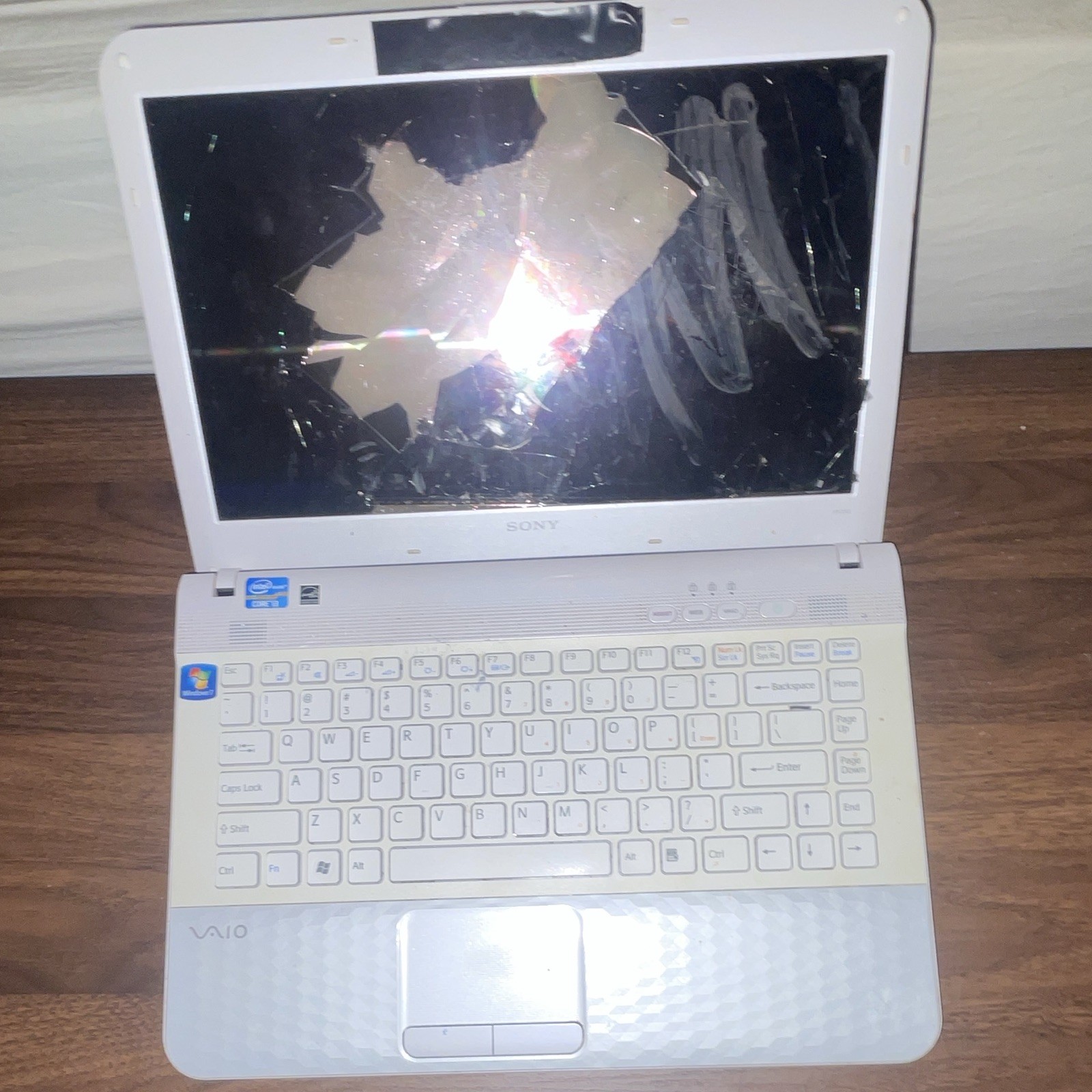 Sony VAIO PCG-61A11L 14″ White i3 2.10GHz 4GB 500GB HDD Win7 Parts