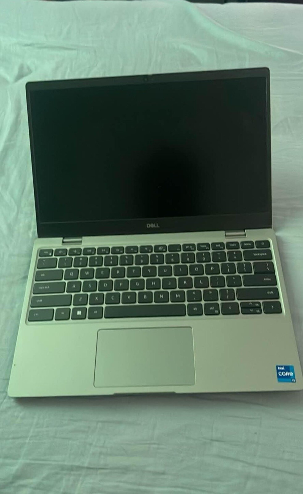 Dell Inspiron 15 5593-15.6″ FHD – 11gen i7-1195G7-3.9GB – 235GB SSD – Plata