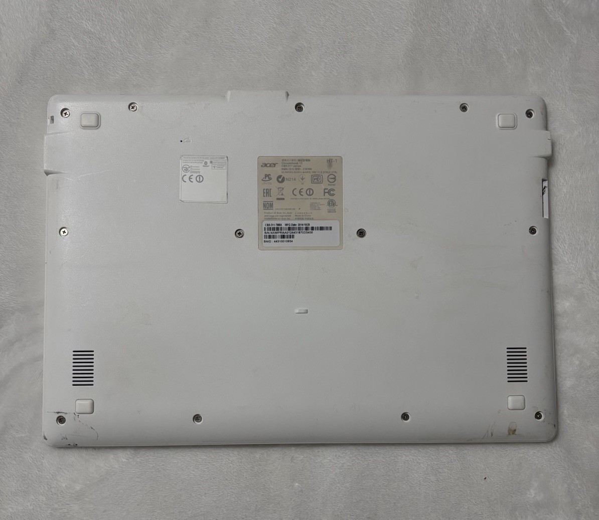 White Acer Chromebook 13.3 CB5-311-T9B0 15 2.1GHz 16GB SSD 4GB RAM W/ Charger