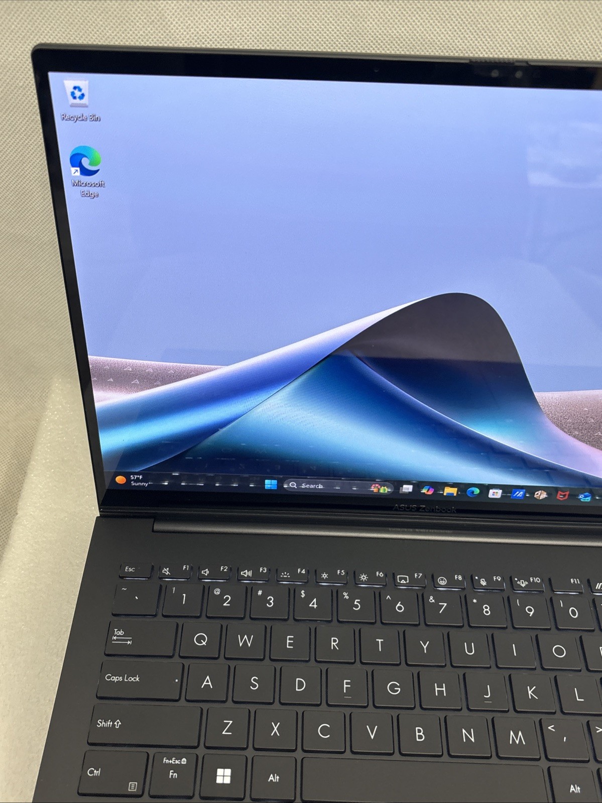 ASUS Zenbook 14 Touchscreen Laptop (1TB, AMD Ryzen AI 7 350, 32GB) Black