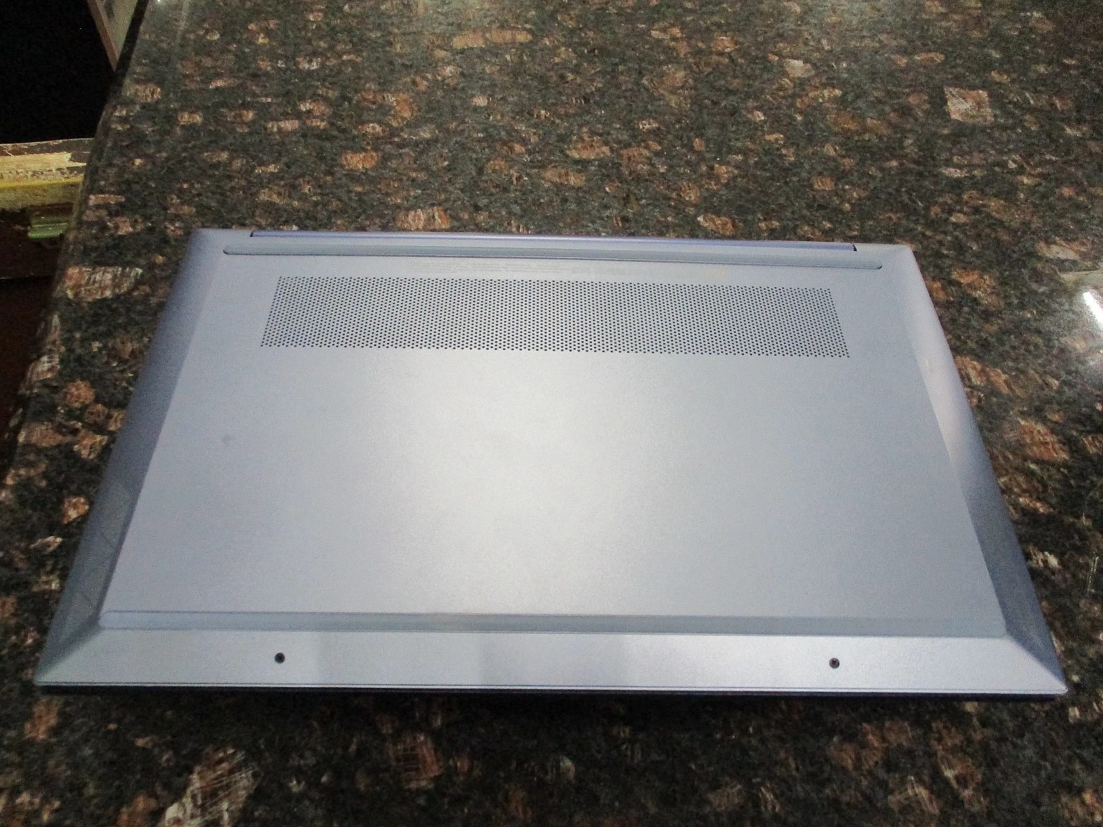 HP 15.6″ Touchscreen Ryzen 7 Pro 5700U, 16GB RAM 512 GB****Great