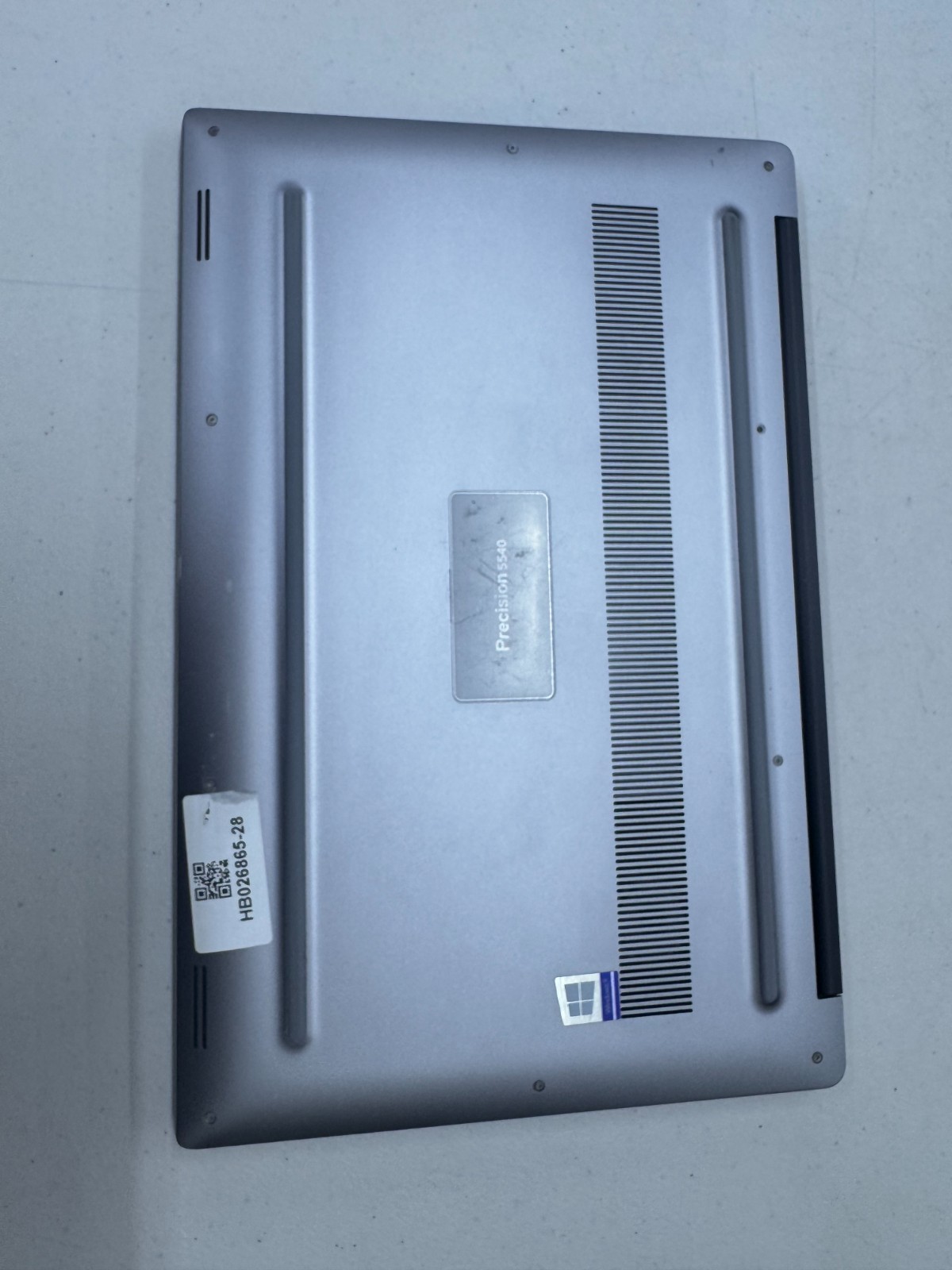 Dell Precision 5540 15.6″ i9-9980HK 16GB RAM 512GB SSD Windows 11 Pro