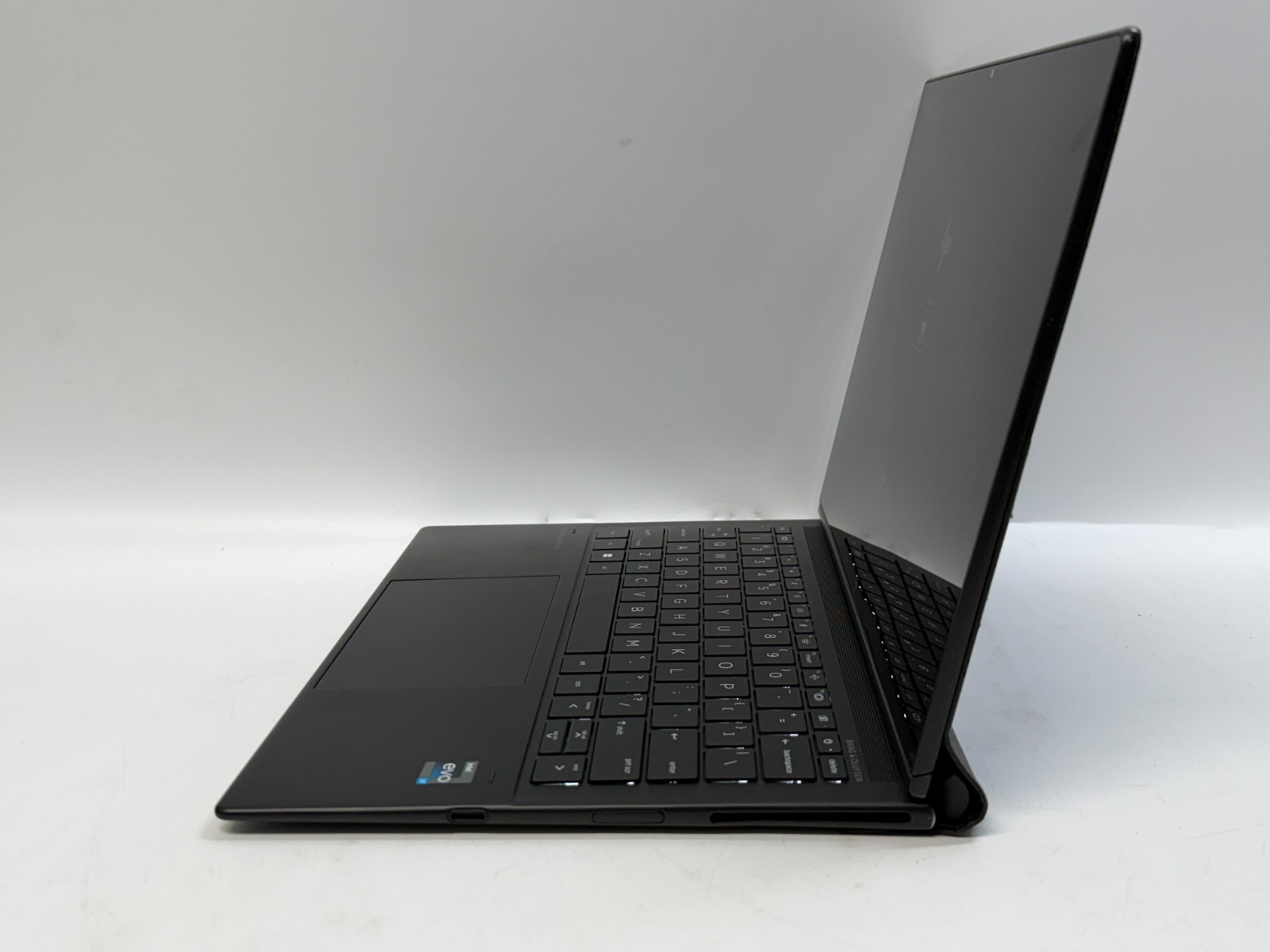 HP Dragonfly Folio G3 2n1 i7-1255U 16GB RAM 1TB SSD Win11Pro w/AC