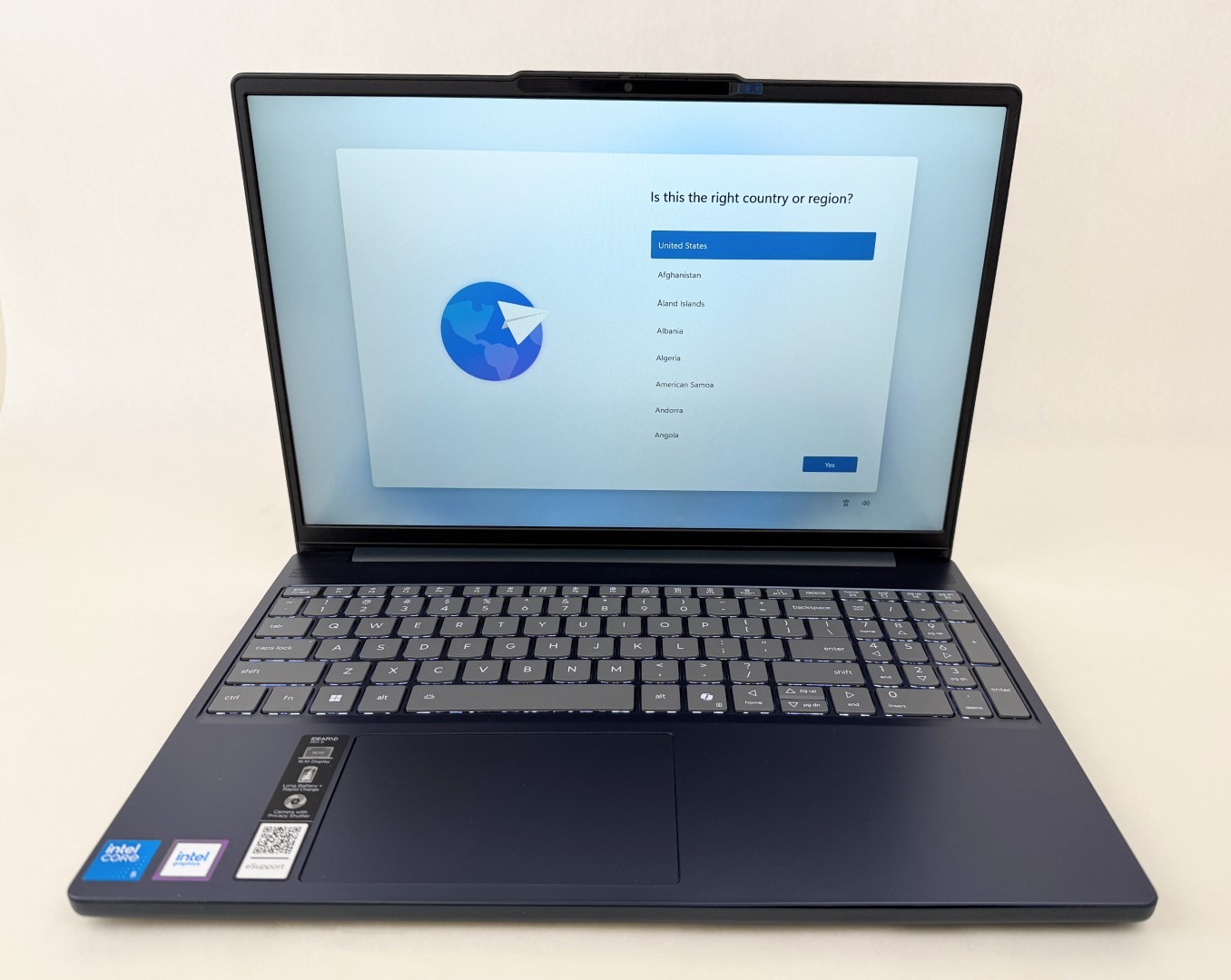 Lenovo IdeaPad Slim 3 15IRH10R 15.3″ FHD+ Touch Core 5 210H 16GB 1TB SSD W11H