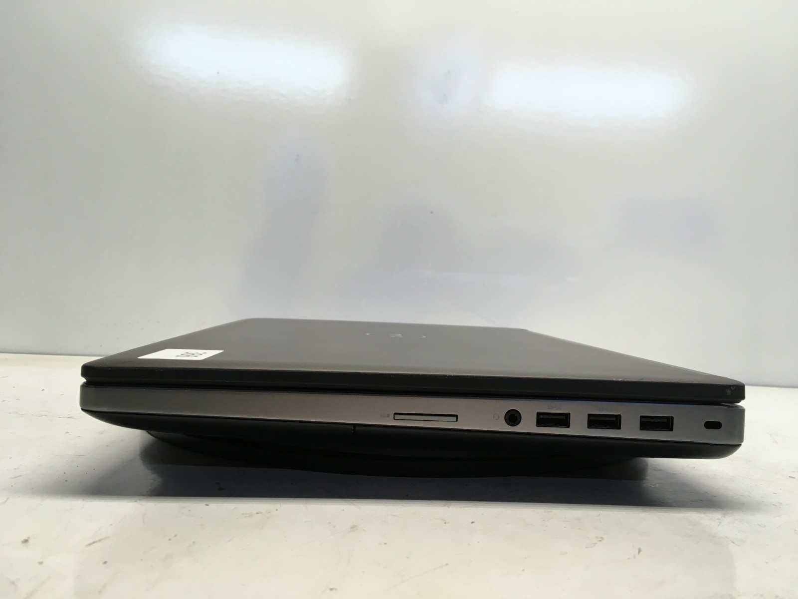 Dell Precision 7510 Intel i5-6300HQ 2.3GHz 8 GB NO HDD/Battery