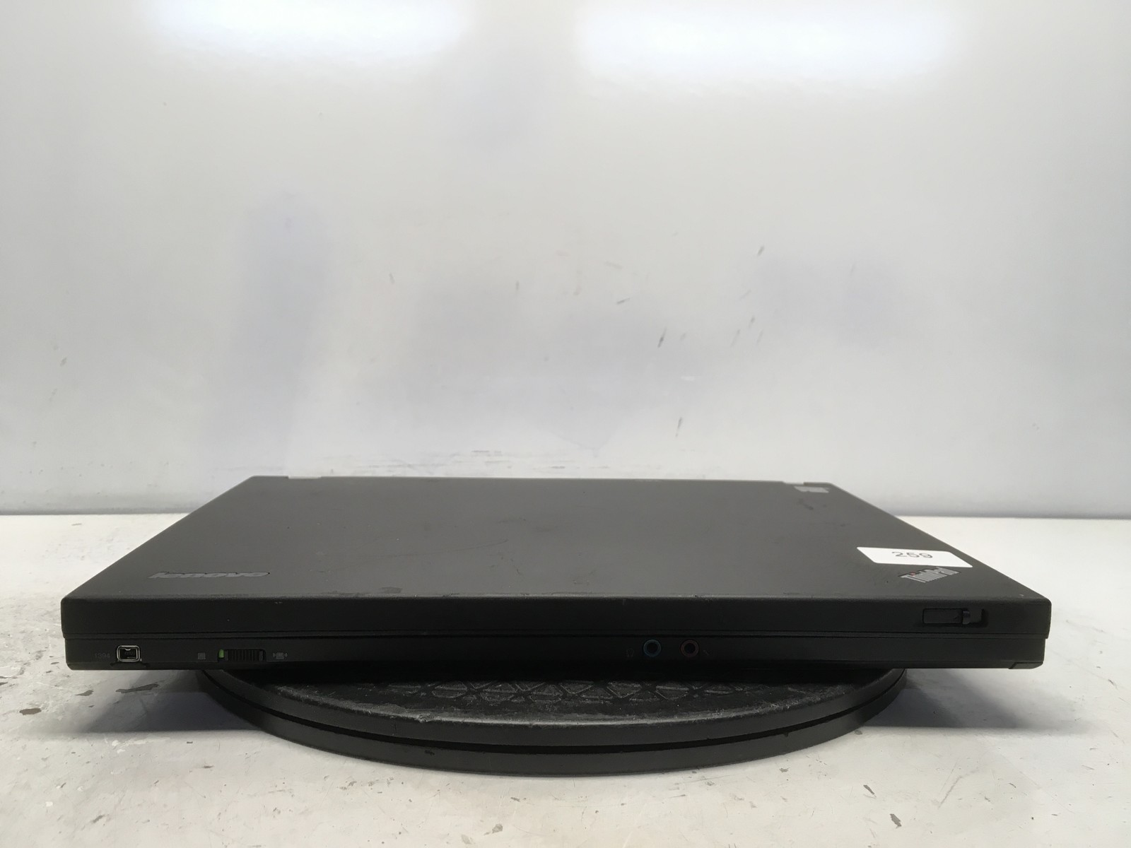 Lenovo ThinkPad T400 Intel Core 2 Duo P8400 2.26GHz 4 GB NO HDD No Batt