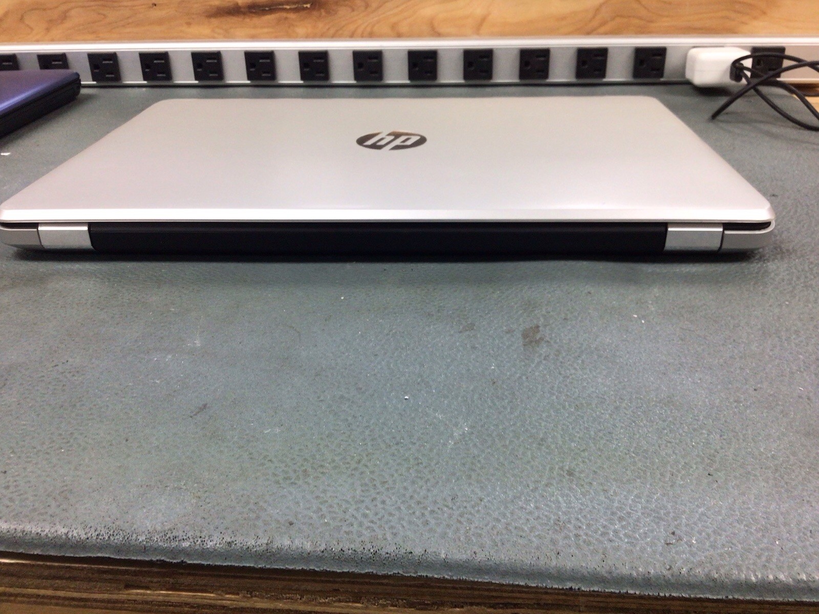 HP Notebook – 15z-bw000 Gaming Laptop AMD A9 Radeon R5 | 8GB | 1TB HDD | NO OS