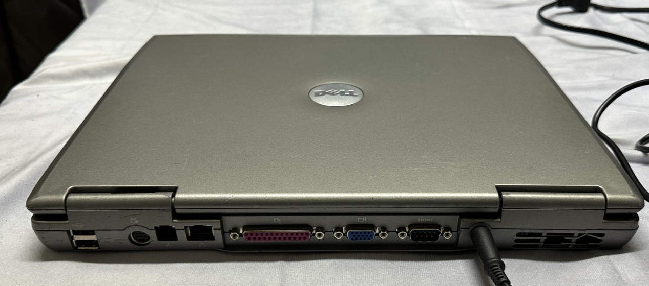 Vintage Dell Latitude D505 Laptop Windows XP – 1.49GHz,512MB of RAM-used/works