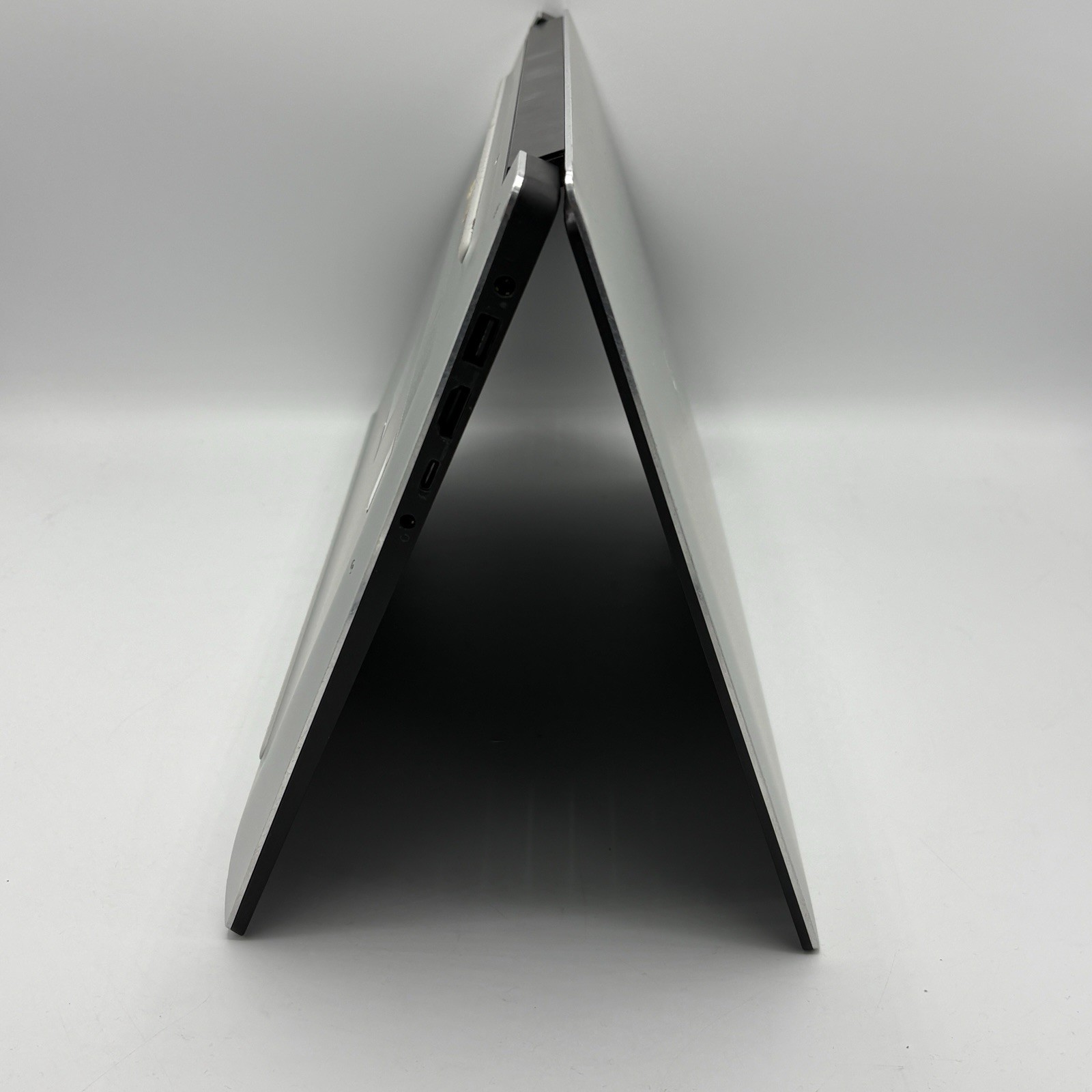 Dell XPS 7590, Gaming GTX 1650, i7-9750H, 16GB 512GB NVMe, Win 11 Pro