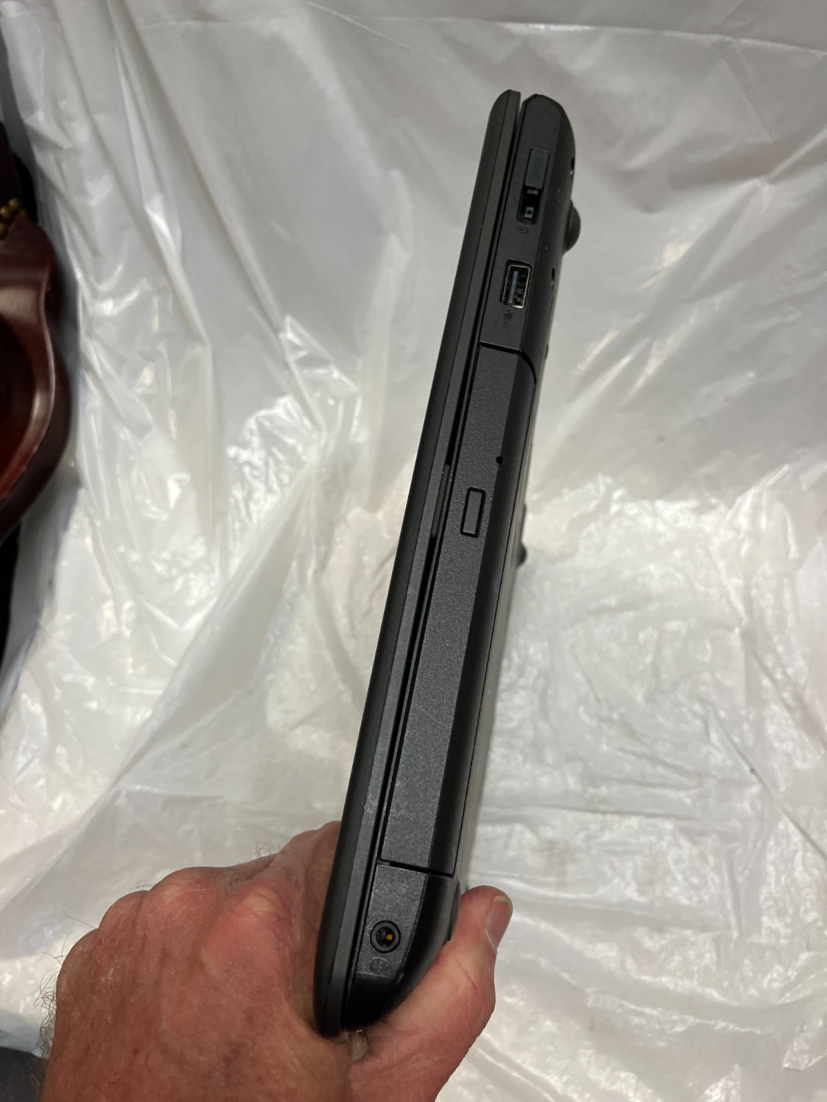 Lenovo ThinkPad E555 20DH002QUS 15.6″ AMD A6-7000 4GB RAM 500GB FOR PARTS