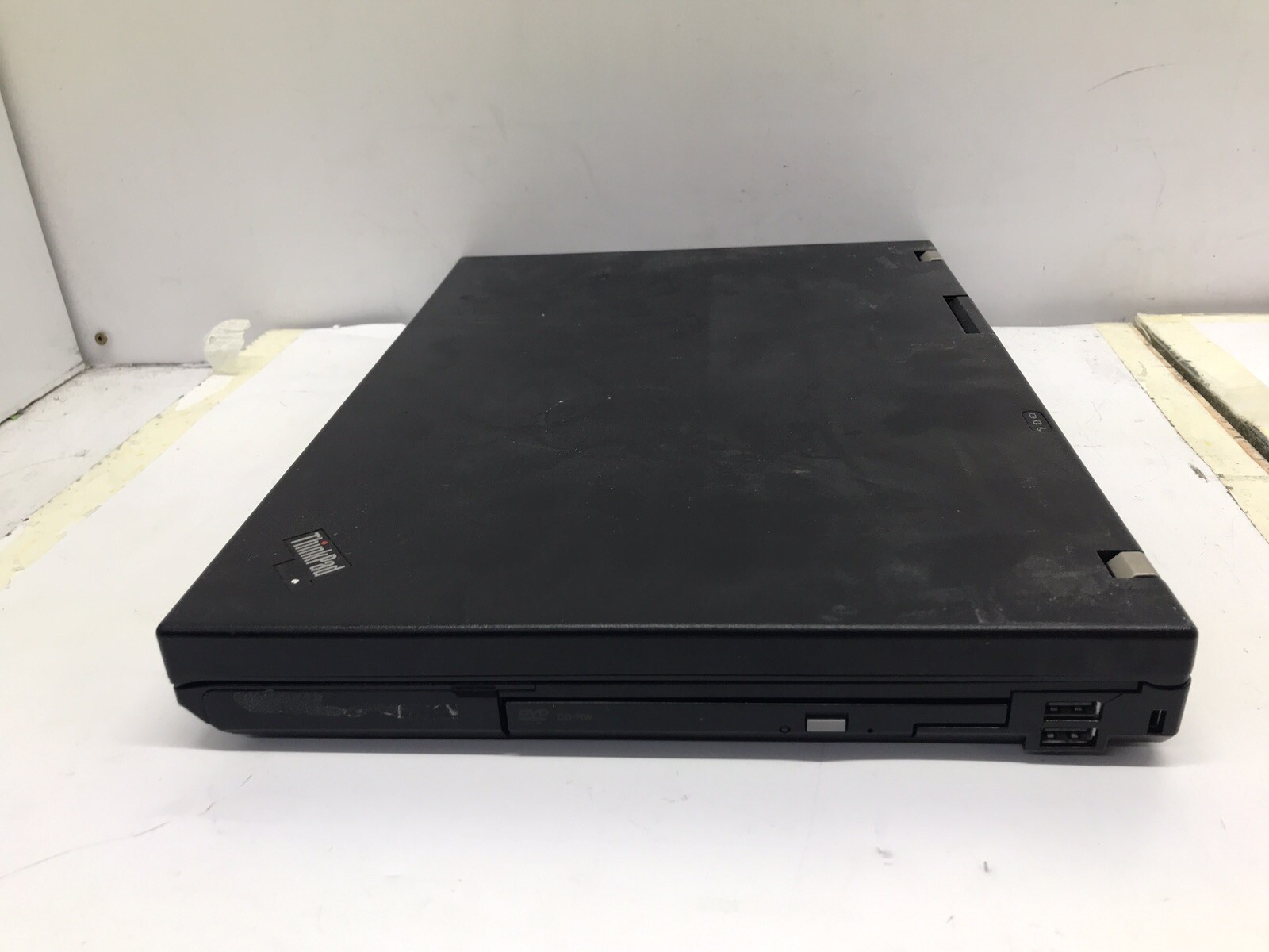 Lenovo ThinkPad R61e Intel Celeron CPU 540 @ 1.86GHz Booted to BIOS